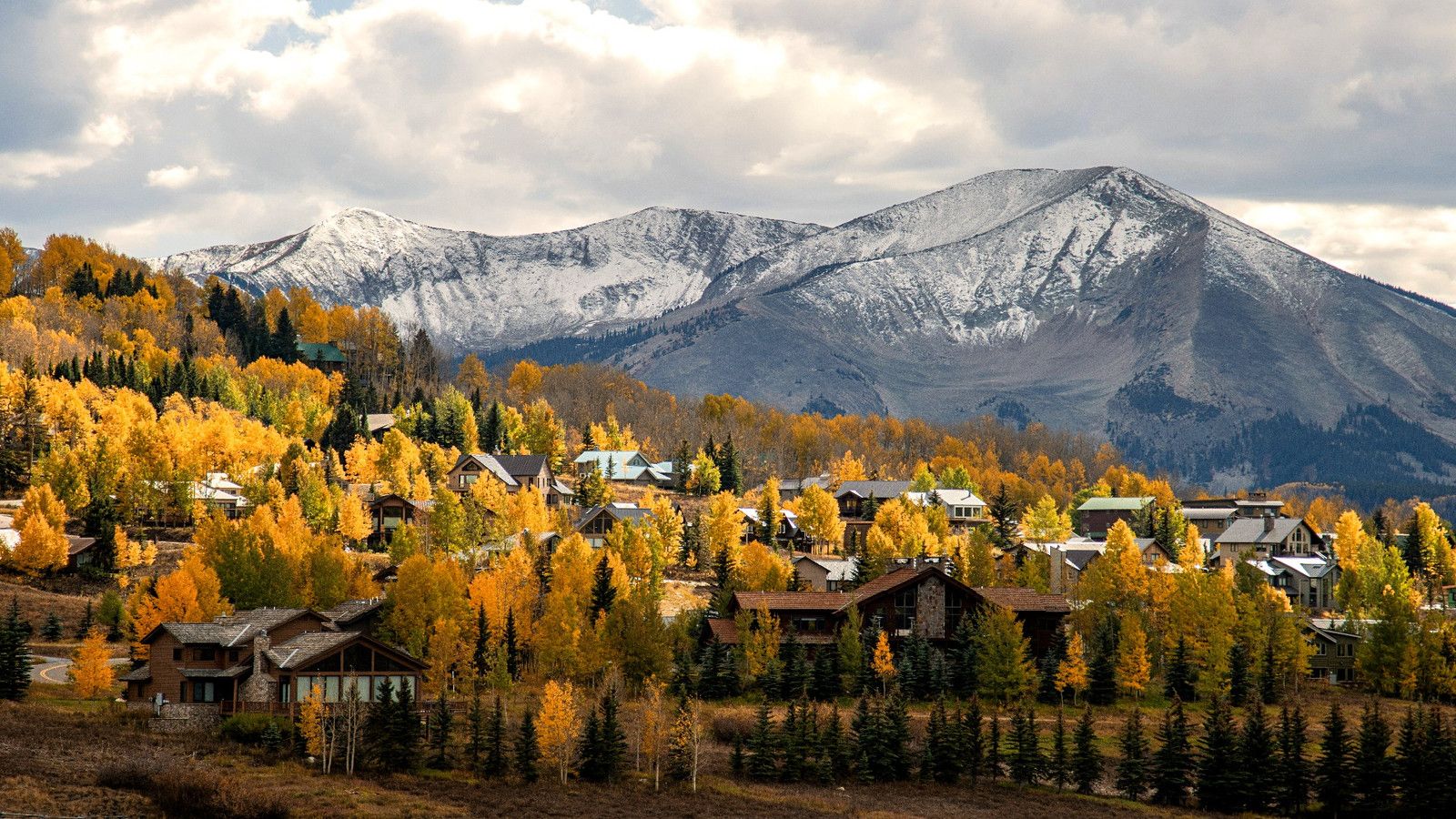 1600x900 These Colorado Mountain Towns Pop Off In Fall
