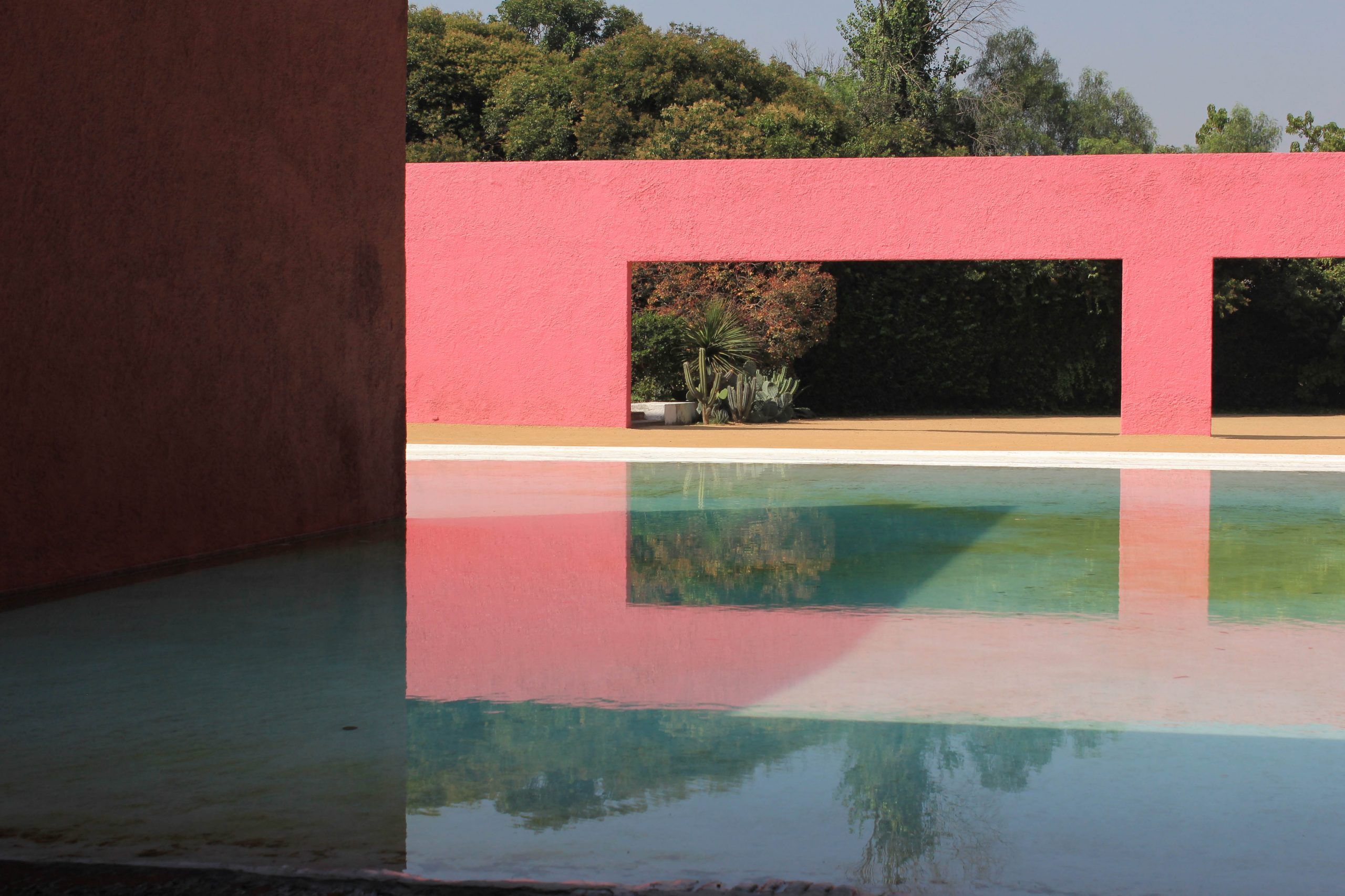 2560x1707 Luis Barragán Winning Architect and Curiosity