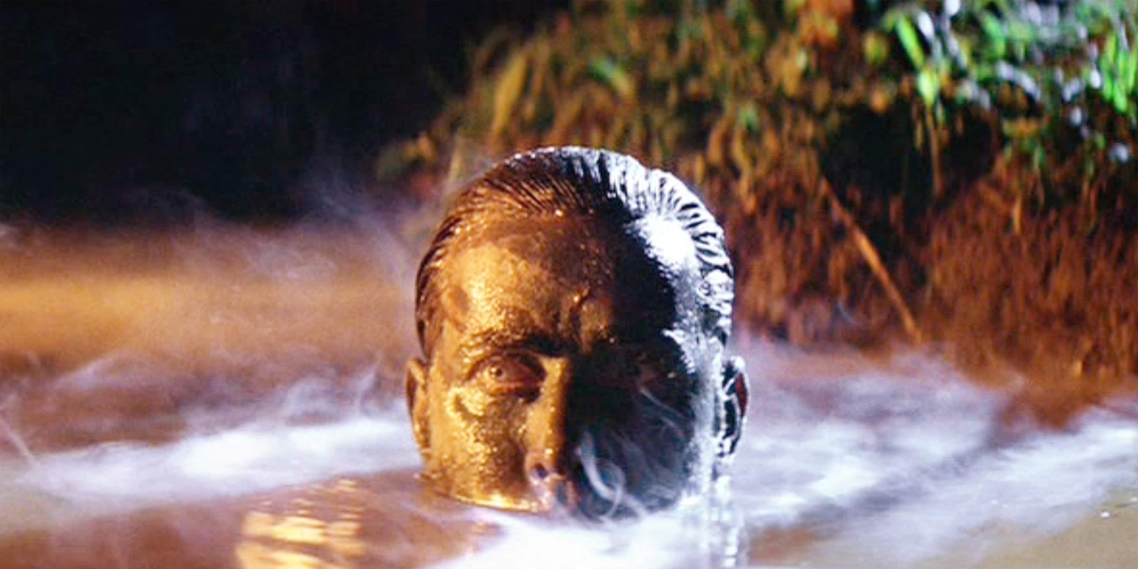 3840x1920 Apocalypse Now released in theaters. August 1979