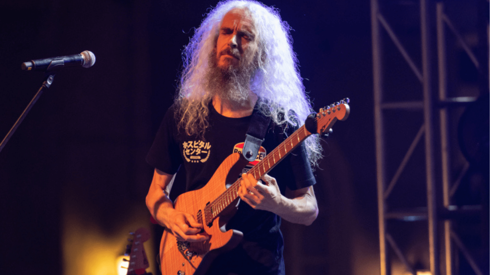 1600x900 Yes, I've Sold My Soul': Guthrie Govan Explains Why He Now Prefers This 'Digital Monstrosity' Instead of a 'Real Amp' 'Yes, I've Sold My Soul': Guthrie Govan Explains Why He Now Prefers