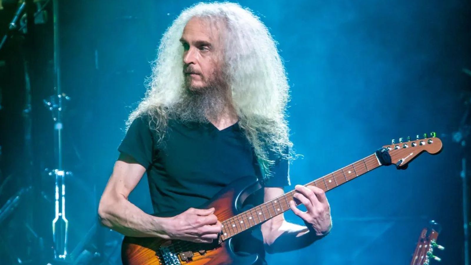 1600x900 Guthrie Govan Shares Opinion on 'Old School' Guitar Designs, Explains What He Likes About Them Guthrie Govan Shares Opinion on 'Old School' Guitar Designs, Explains What He Likes About Them