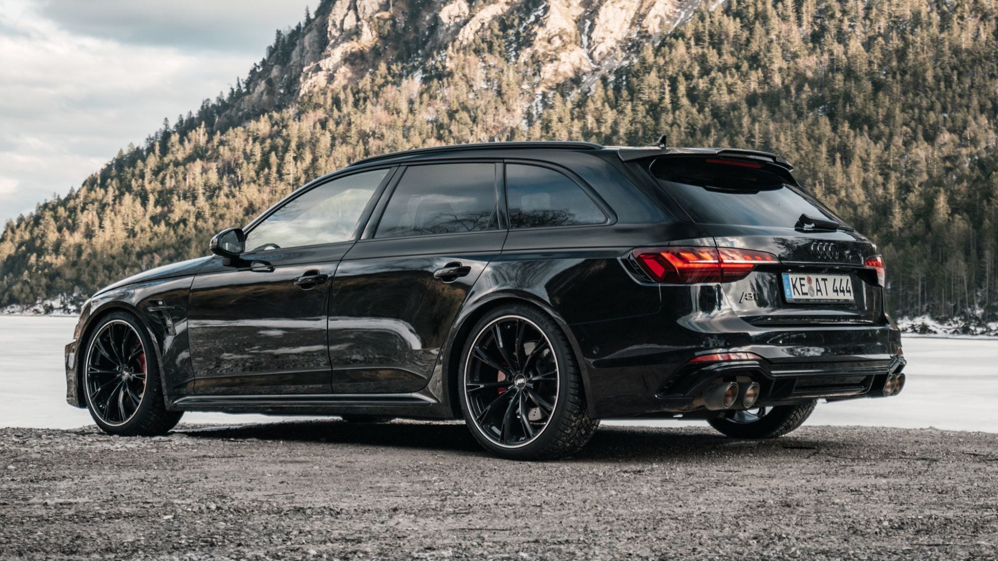 2048x1152 Audi RS4 Avant Wagon Gets ABT Tune and 523 Horsepower