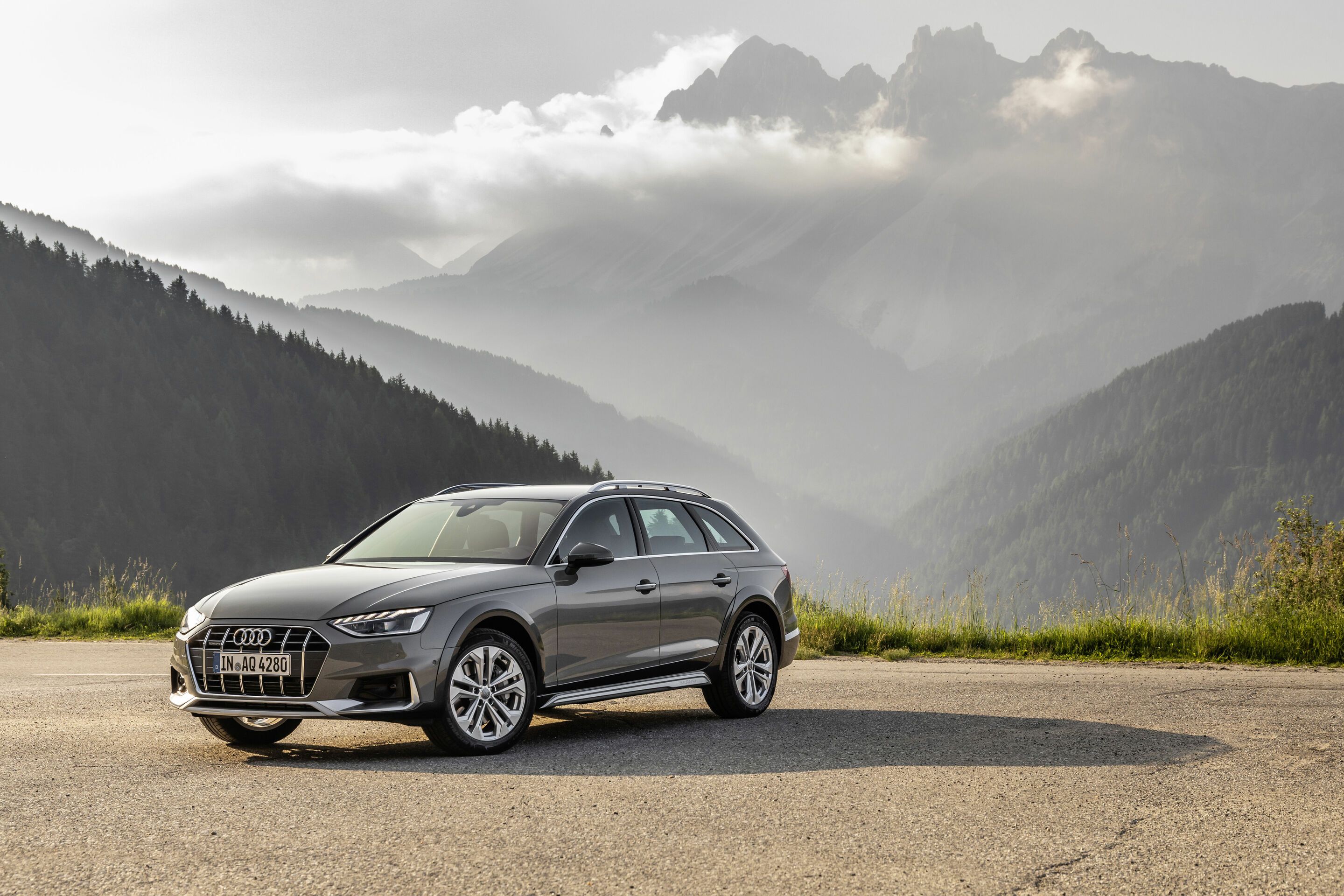 2880x1920 The Audi A4 allroad quattro
