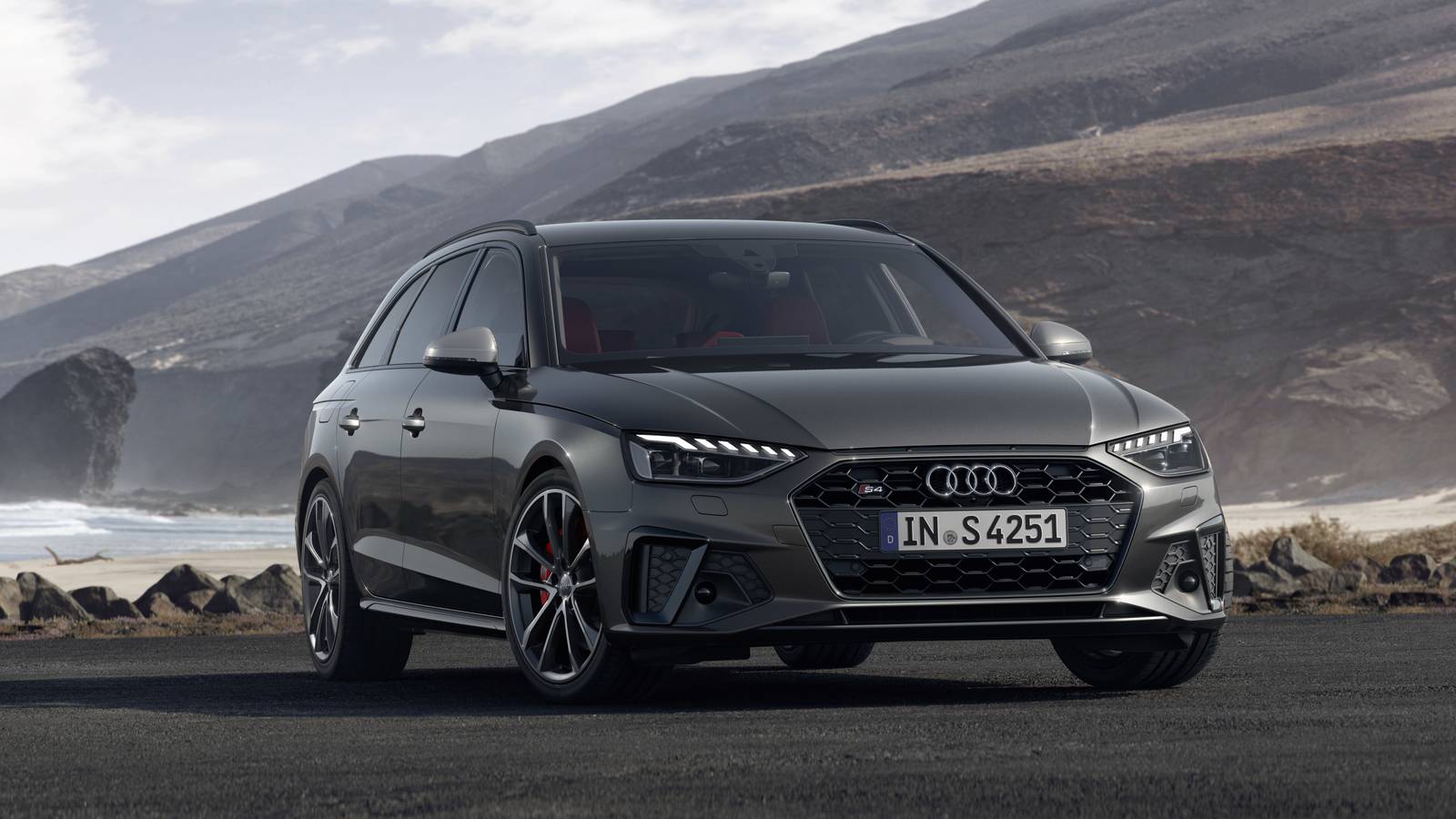 1600x900 Audi S4 Avant