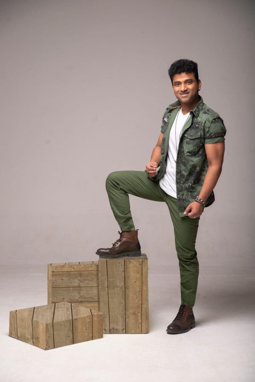 854x1280 Standing ovation for Rockstar DSP aka Devi Sri Prasad on India's Got Talent
