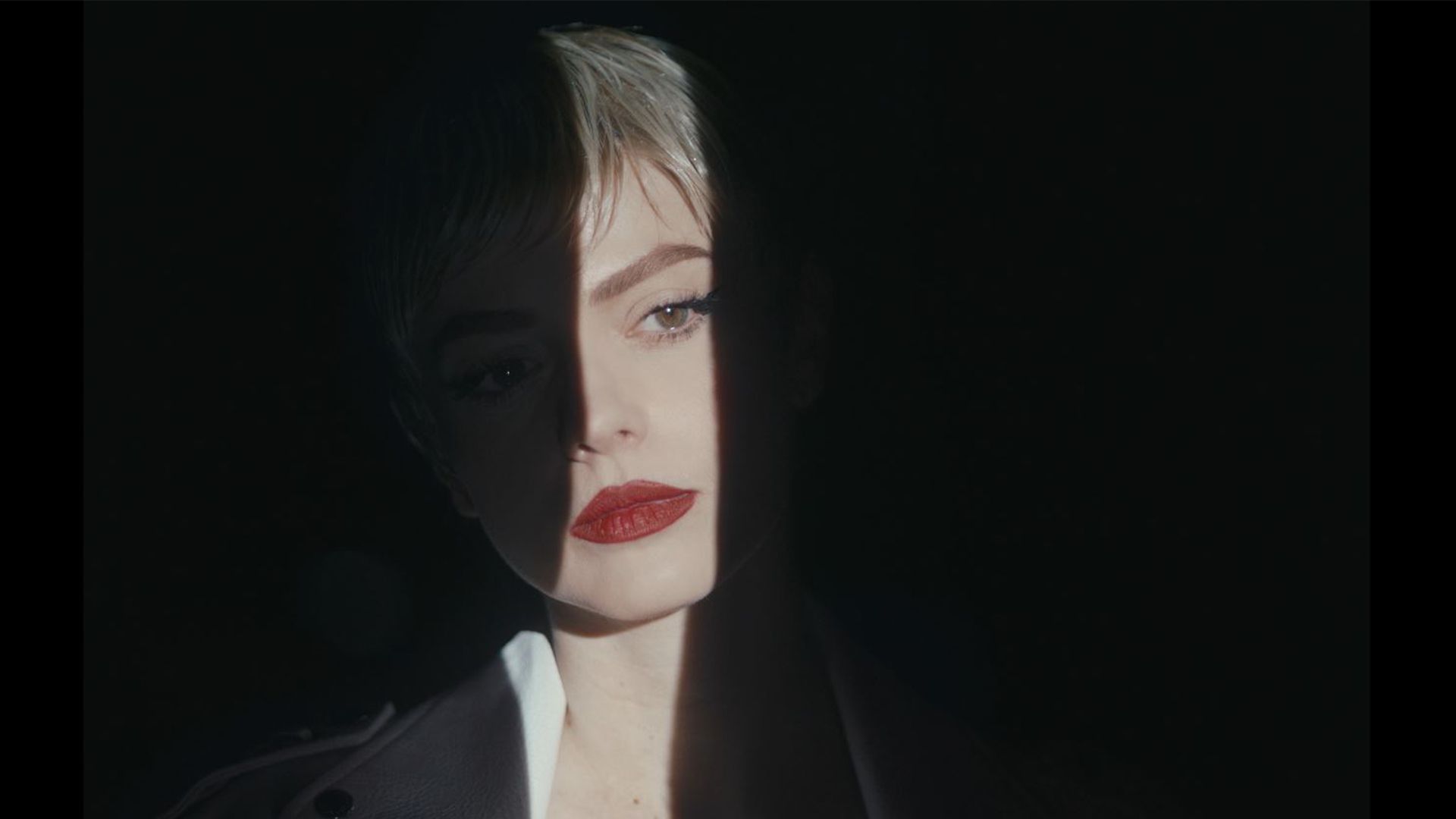 1920x1080 Annalisa, La Nuova Canzone Tormentone è Ragazza Sola. Vanity Fair Italia
