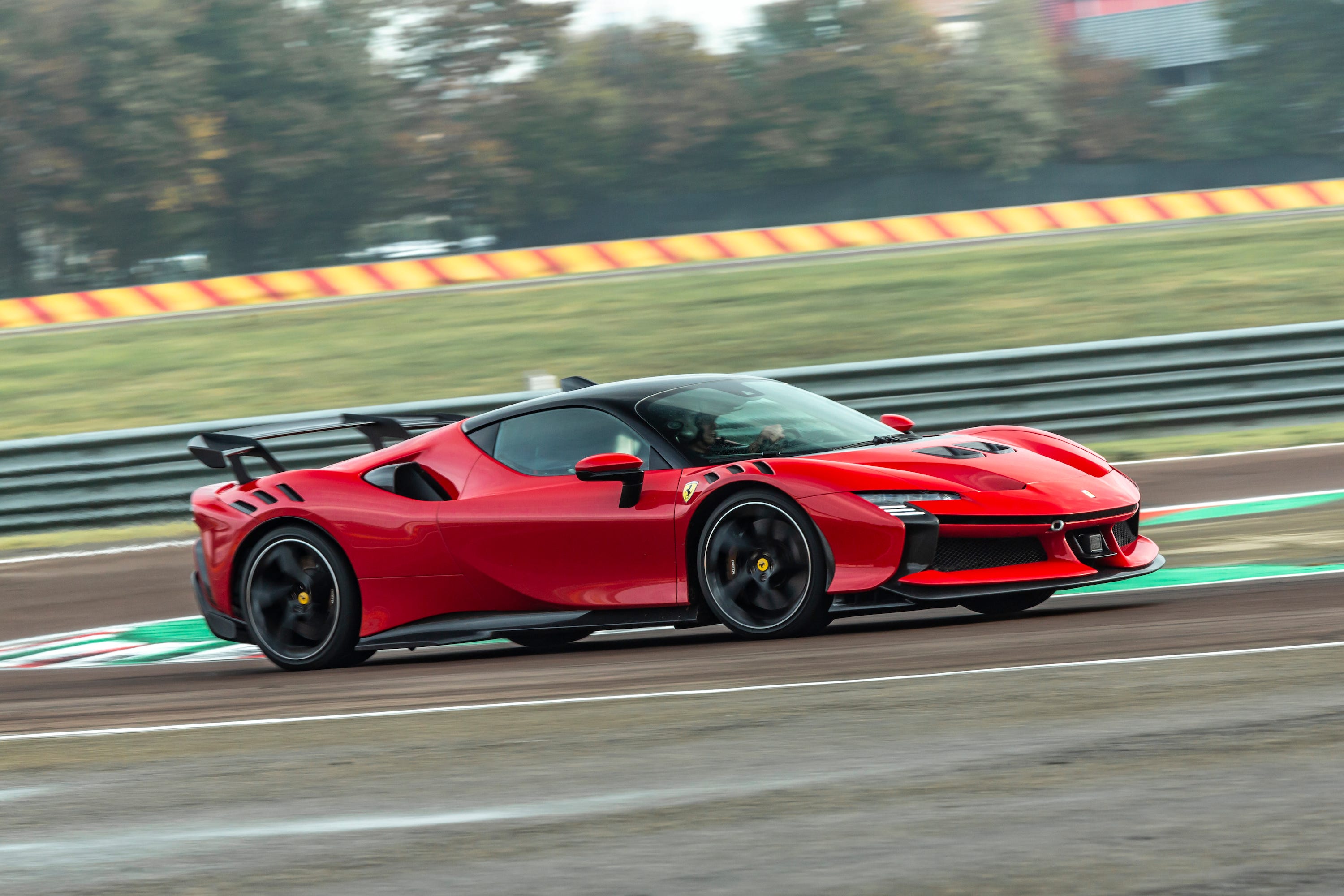 3000x2000 Ferrari SF90 XX Stradale Image Gallery