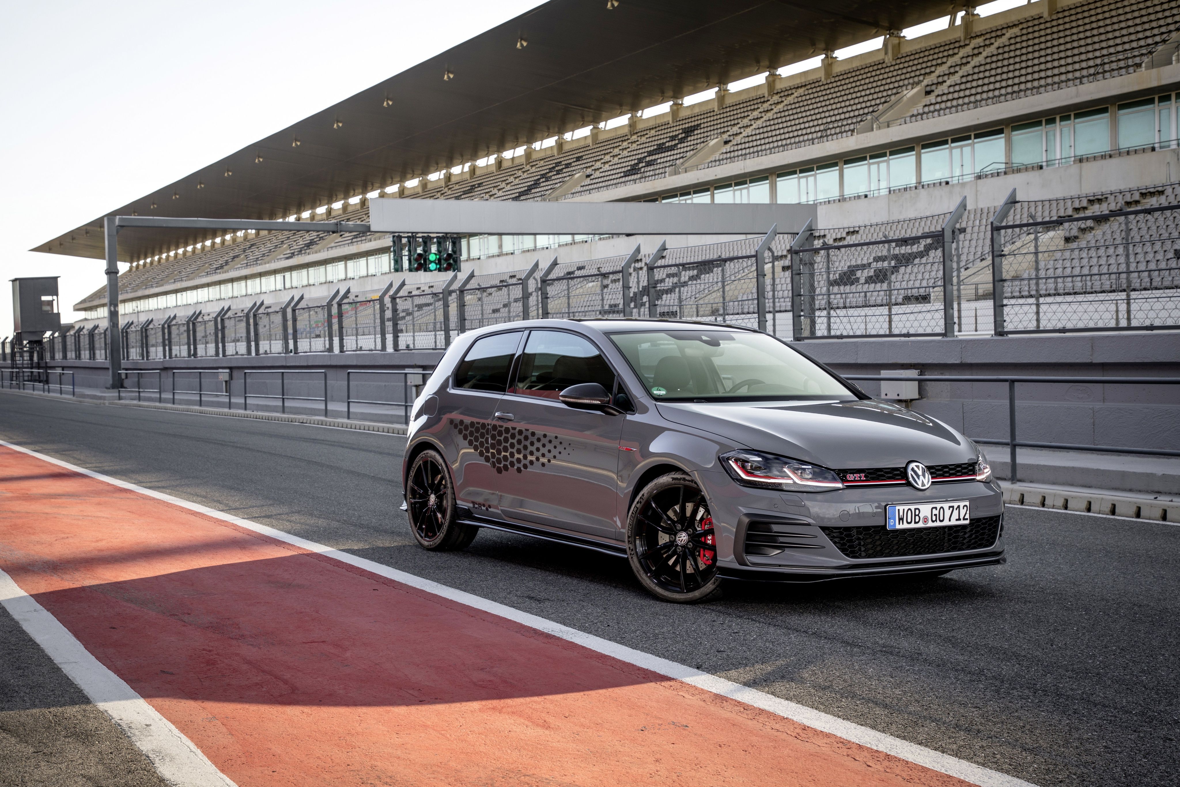 4096x2733 Free Volkswagen, golf 4K wallpaper for desktop and phone