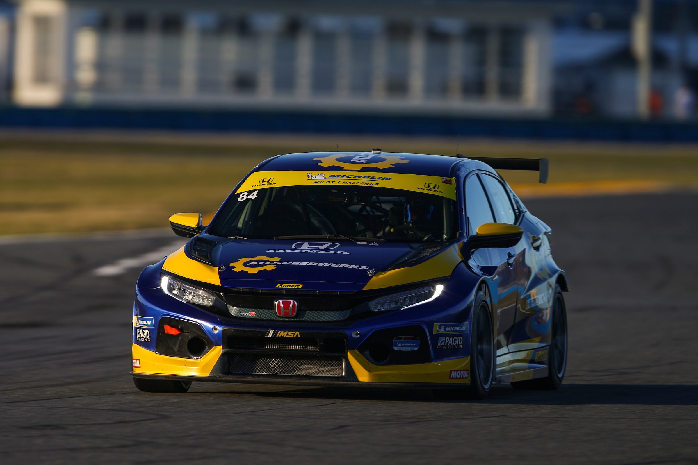 2400x1600 Honda Civic Type R TCR racing