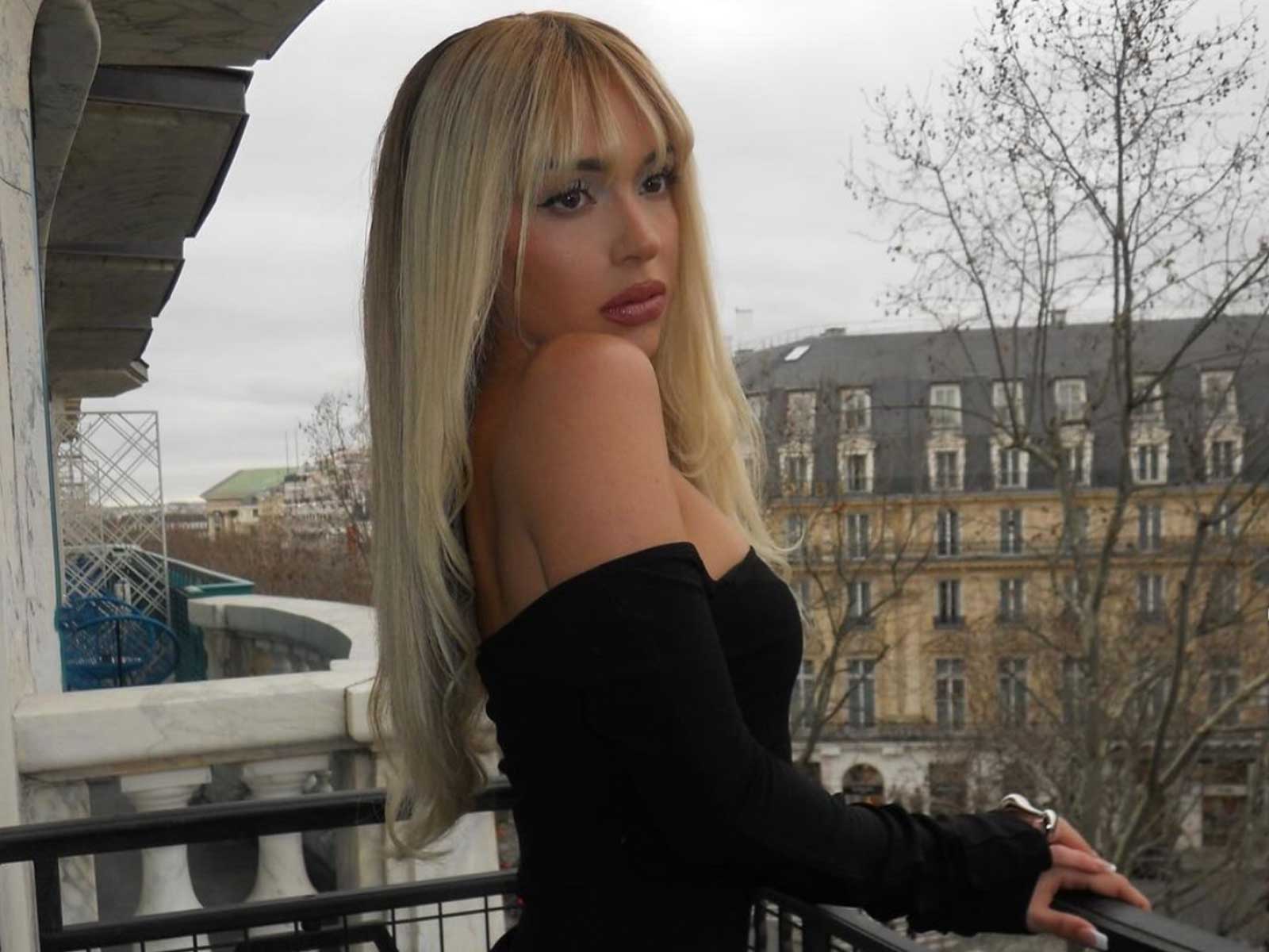 1600x1200 Bad Gyal debuts 'Bardot' fringe at Paris Fashion Week