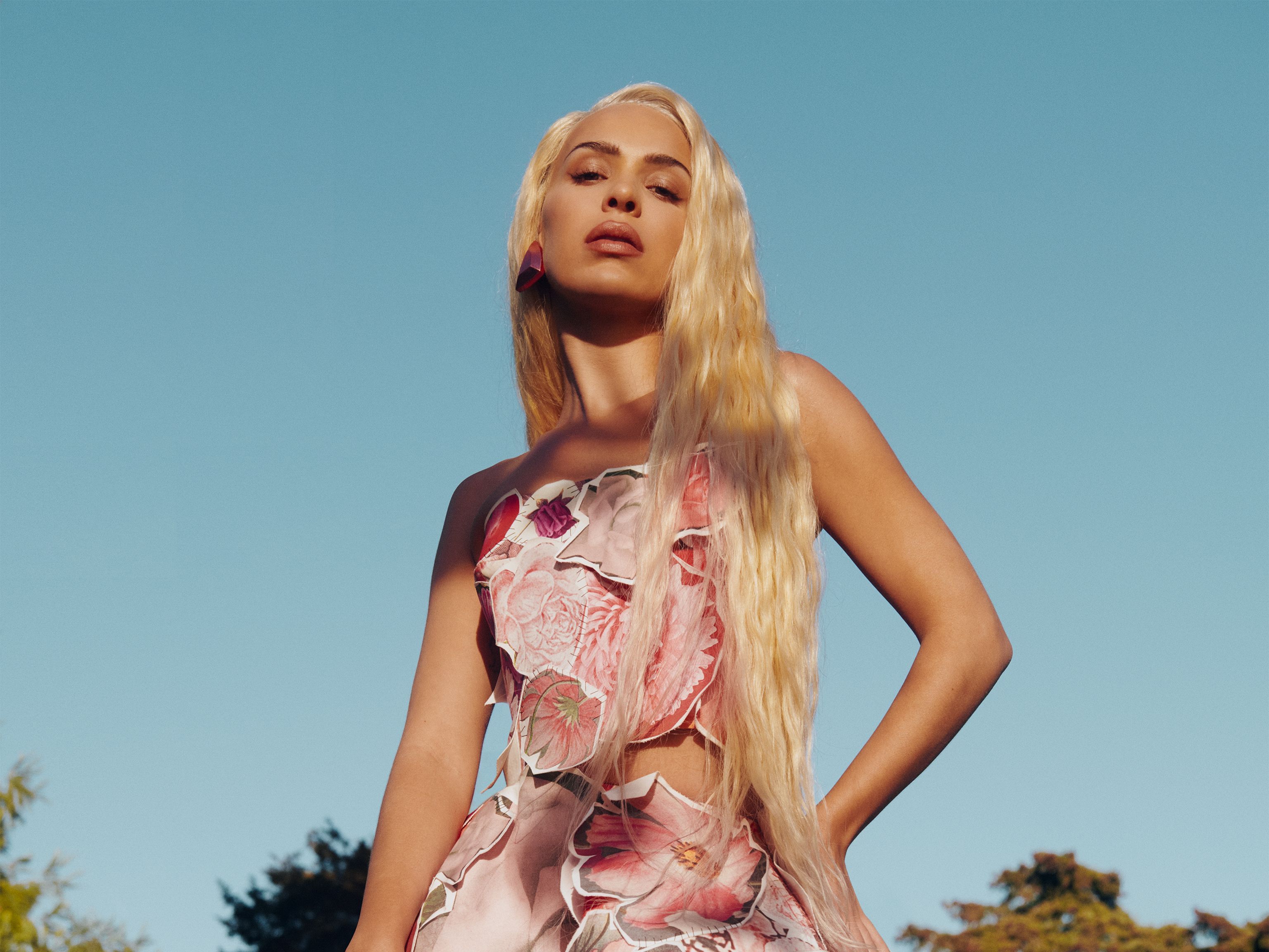 3072x2304 Bad Gyal: “Chula soy, porque lo soy. Pero eso no quita que también pueda ser empática, sensible, cariñosa, risueña y seguir siendo chula igual”. Vogue España