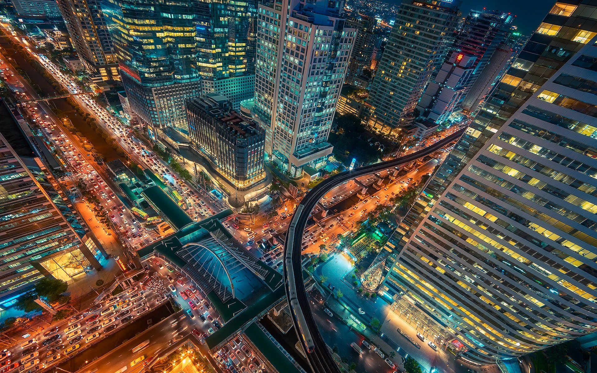1920x1200 Bangkok Nightscape: Aerial View of Illuminated Skyscrapers and Busy City Streetsx1200