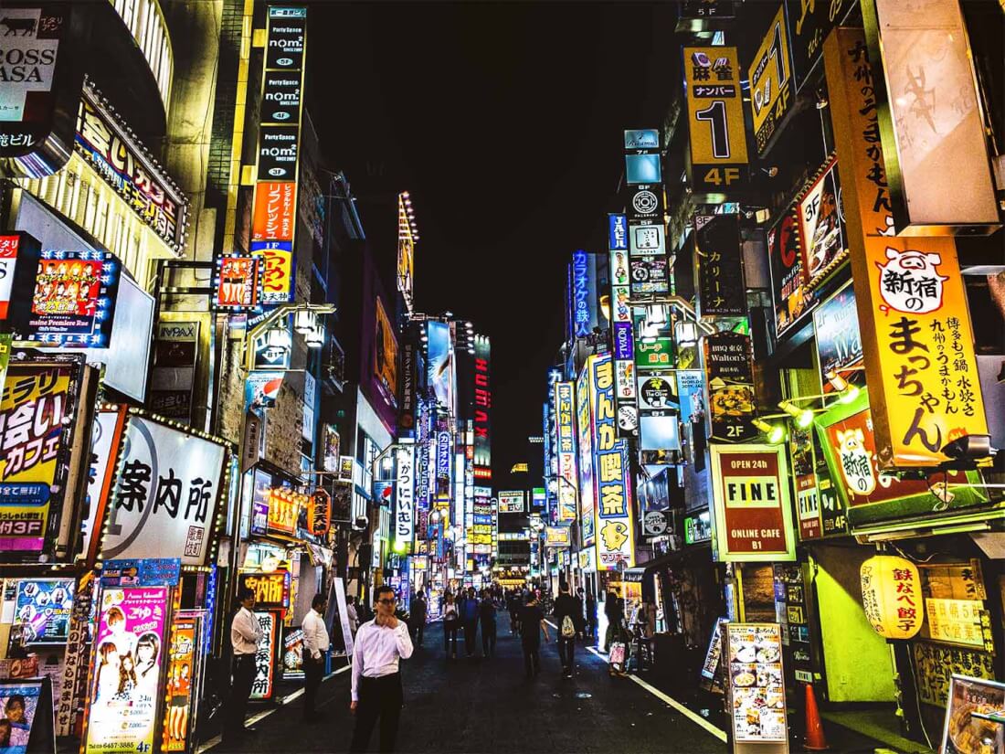 1100x825 Nightlife in Tokyo Guide 2026: Best Clubs, Bars & Night Spots