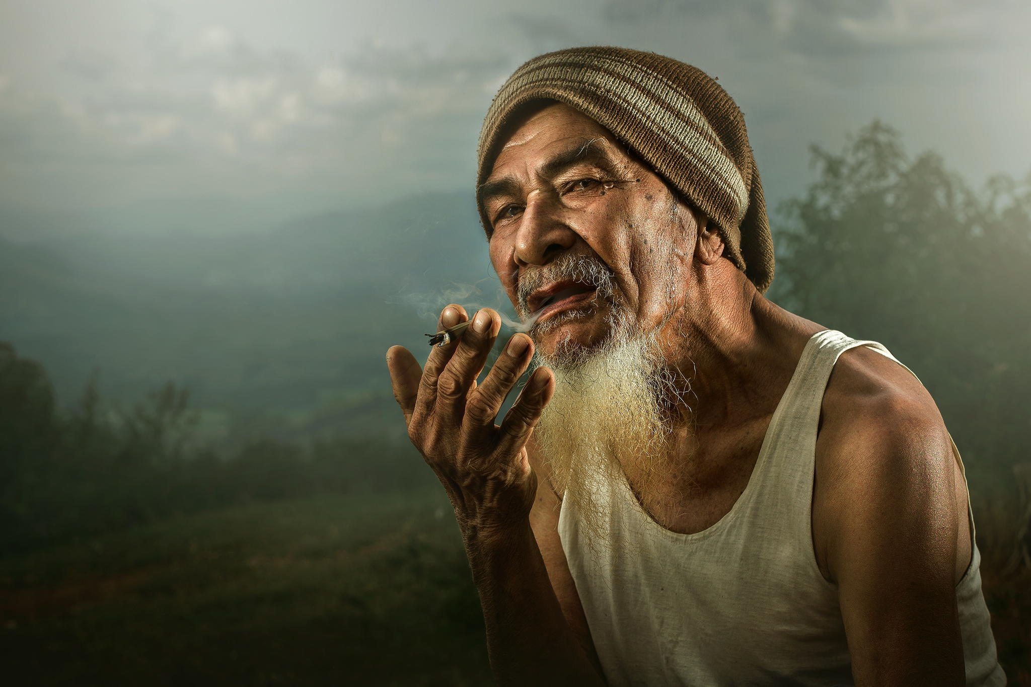 2048x1365 Old Person Wallpaper