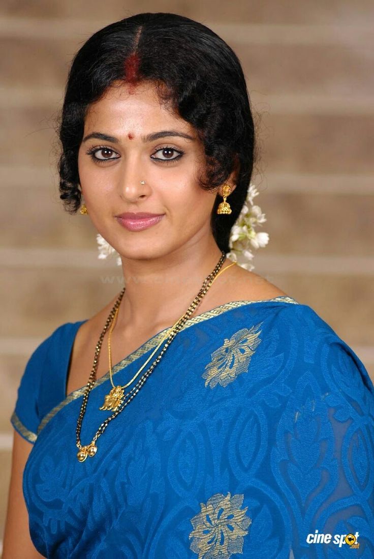 736x1099 Anushka saree image. Anushka in saree, Anushka shetty in anarkali, Anushka shetty saree