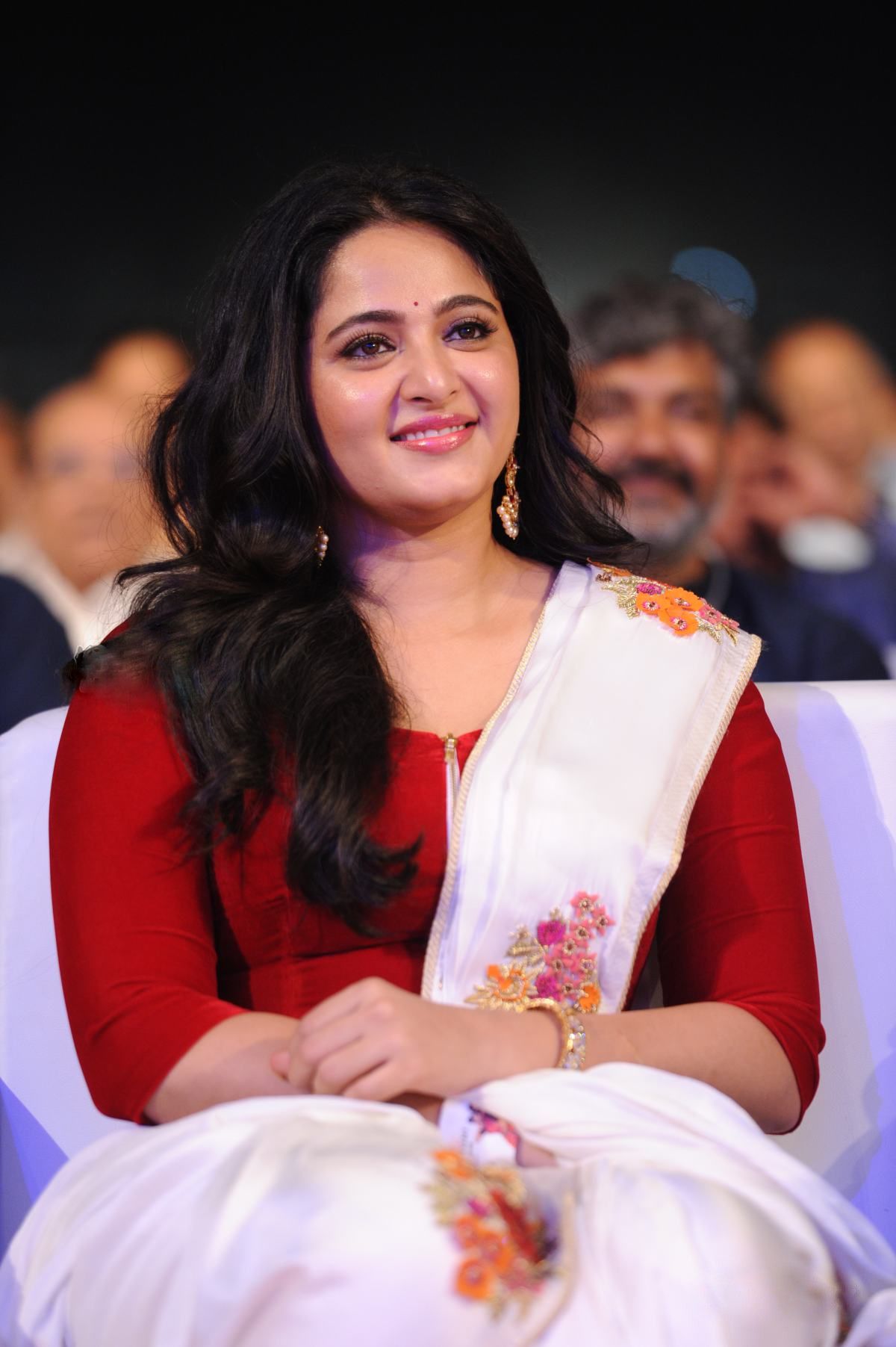 1200x1803 Anushka Shetty Cute and Beautiful ? Watch in Closeup