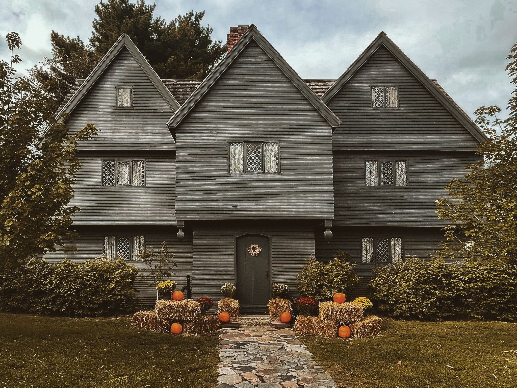 2048x1536 DIGITAL Salem Witch House Print, Spooky Season Prints, Witchy Spooky Photography! *digital Download*