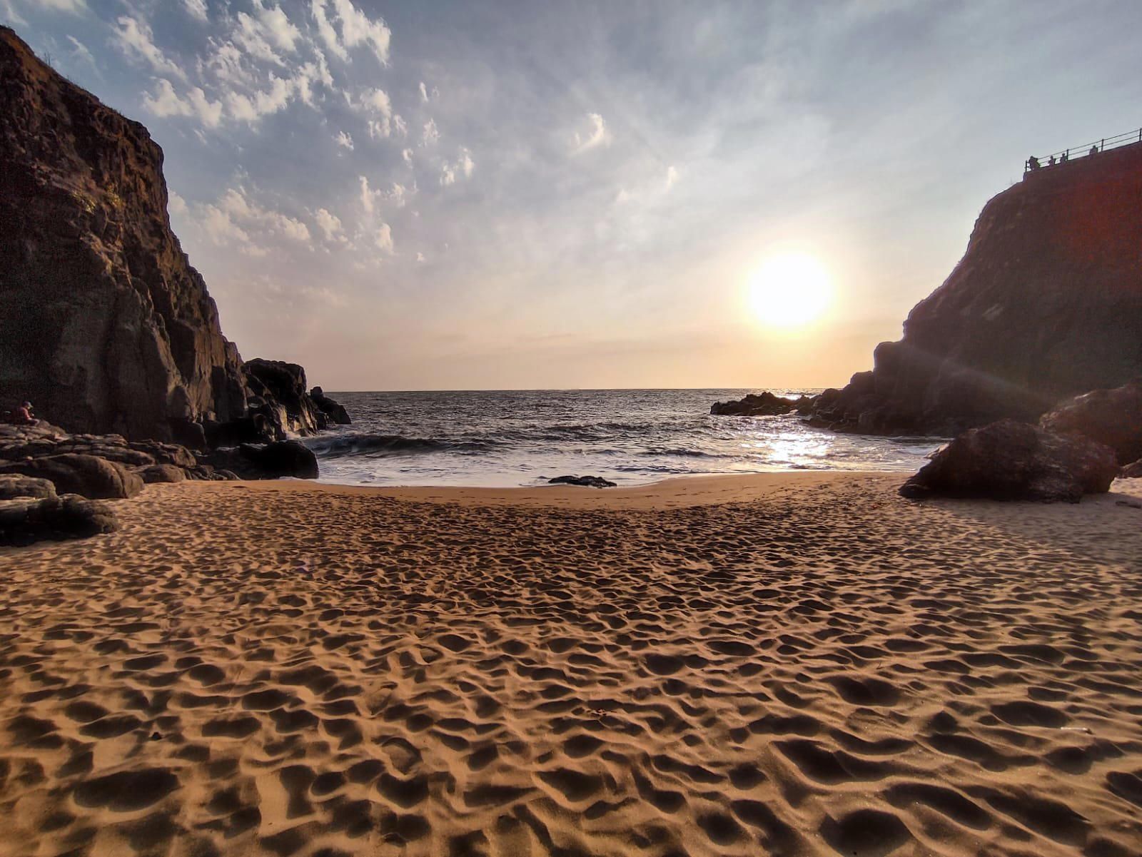 1600x1201 Ratnagiri