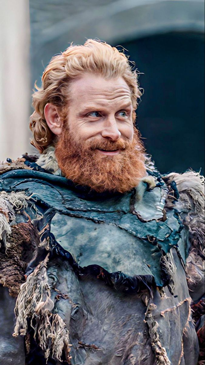 676x1200 Tormund / Kristofer Hivju