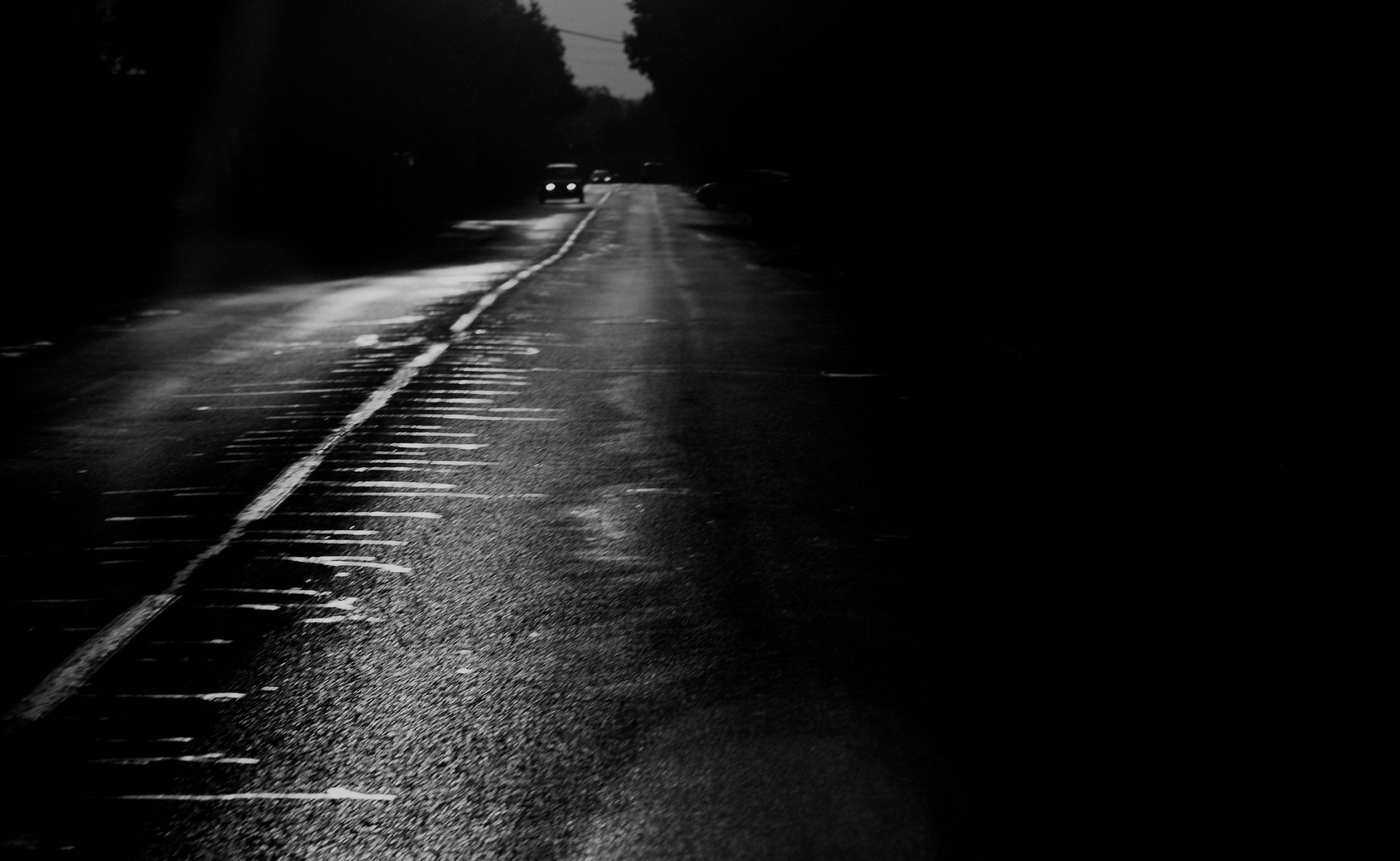 2879x1771 Night Shadow Wallpaper