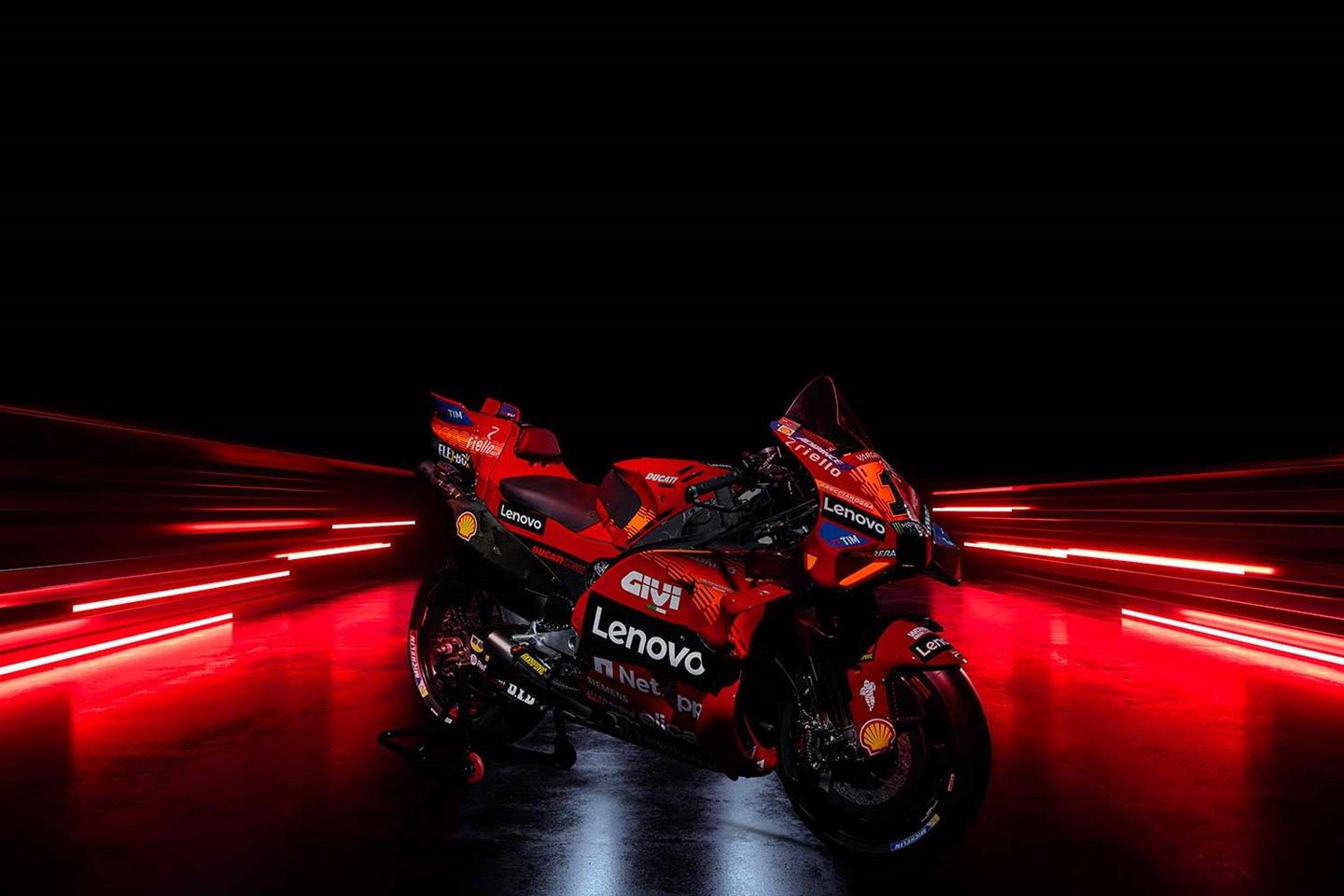 1440x960 MotoGP: Pecco Bagnaia and Enea Bastianini unveil 2024 Ducati livery