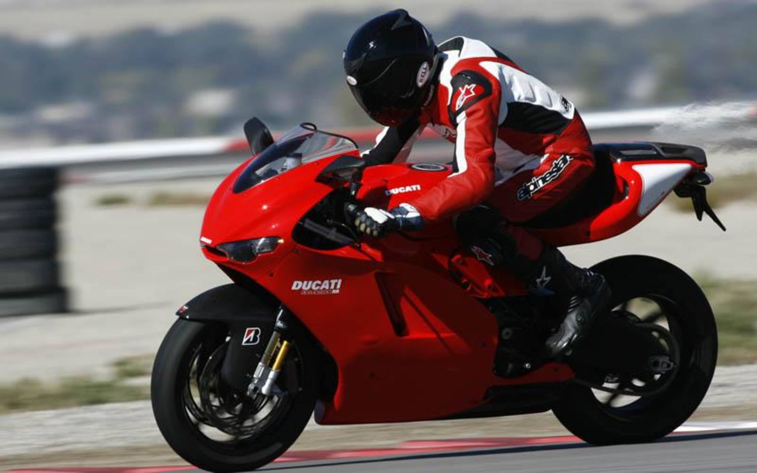 2560x1600 Ducati Desmosedici RR