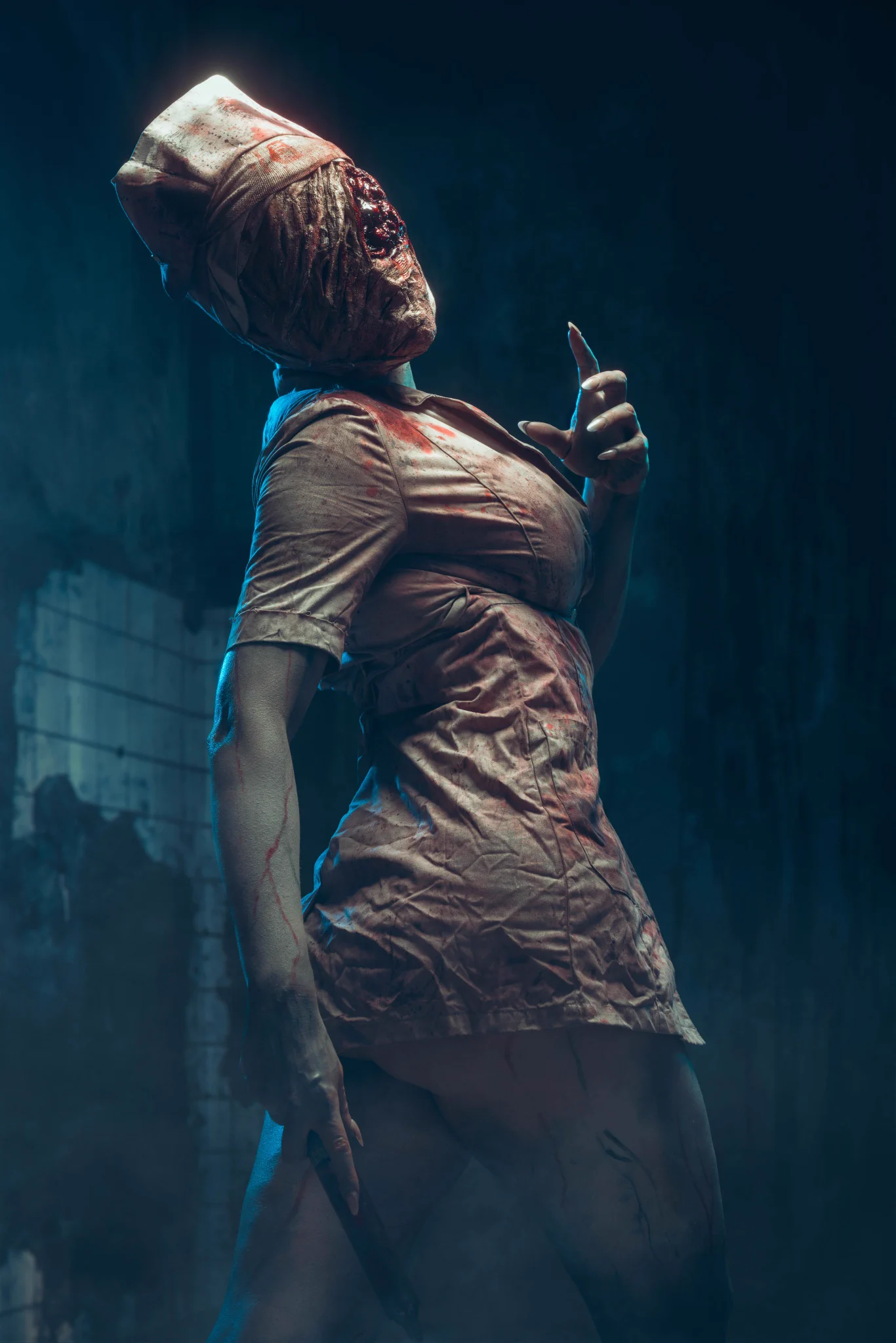 1366x2048 Danielle DeNicola on X: Who's been playing the new Silent Hill? Non spoiler review?? / X