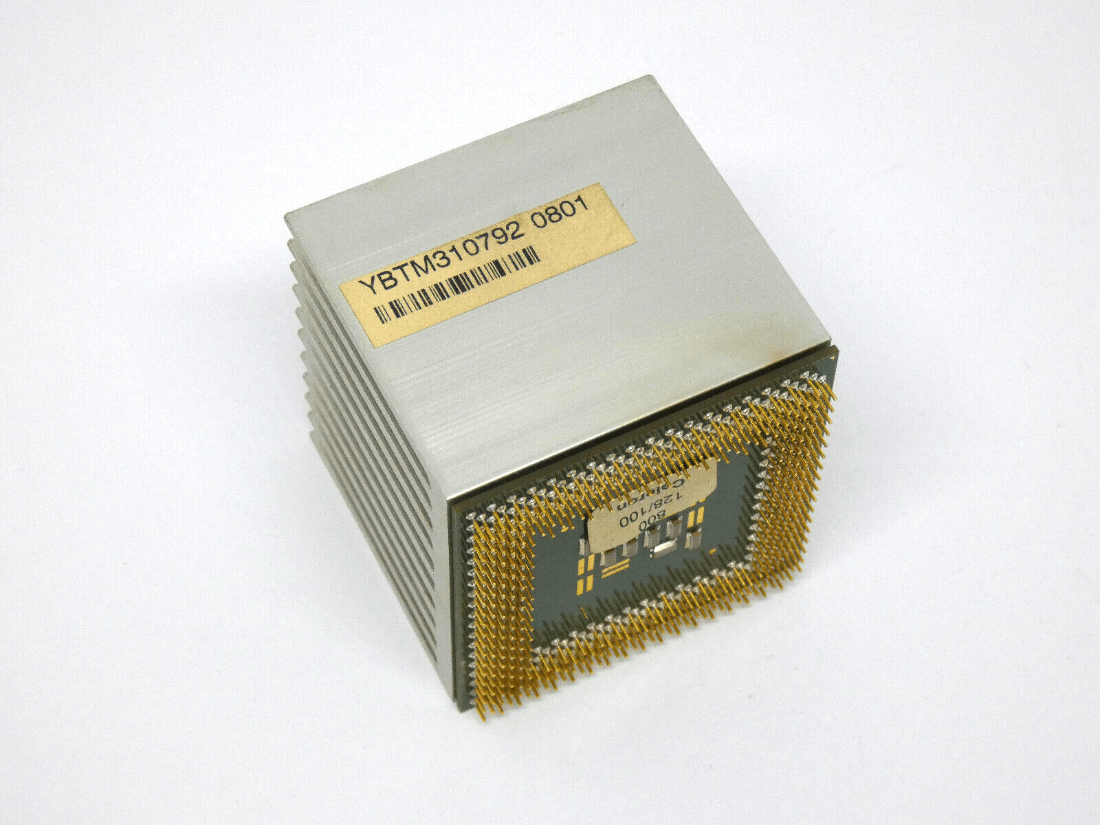 1600x1200 Intel Celeron 800 MHz with PASSIVE cooler