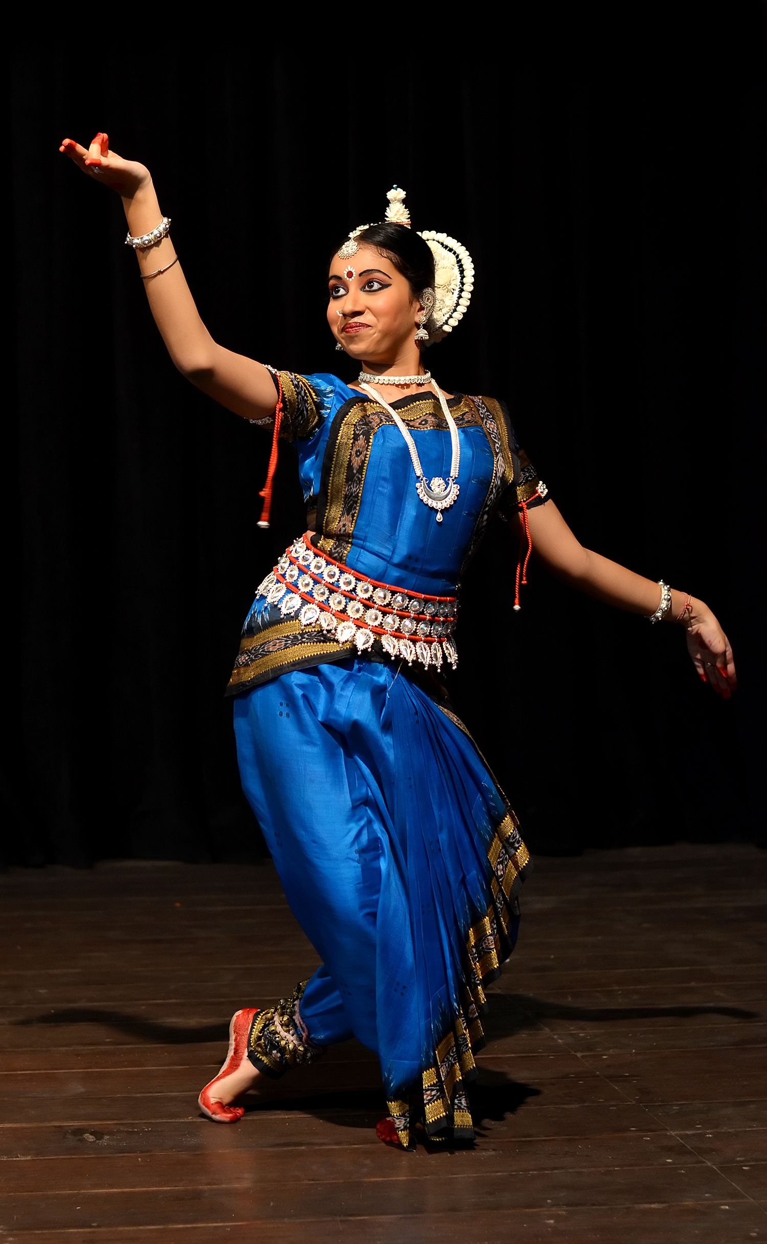 1500x2432 Indian Classical Dance Wallpaper