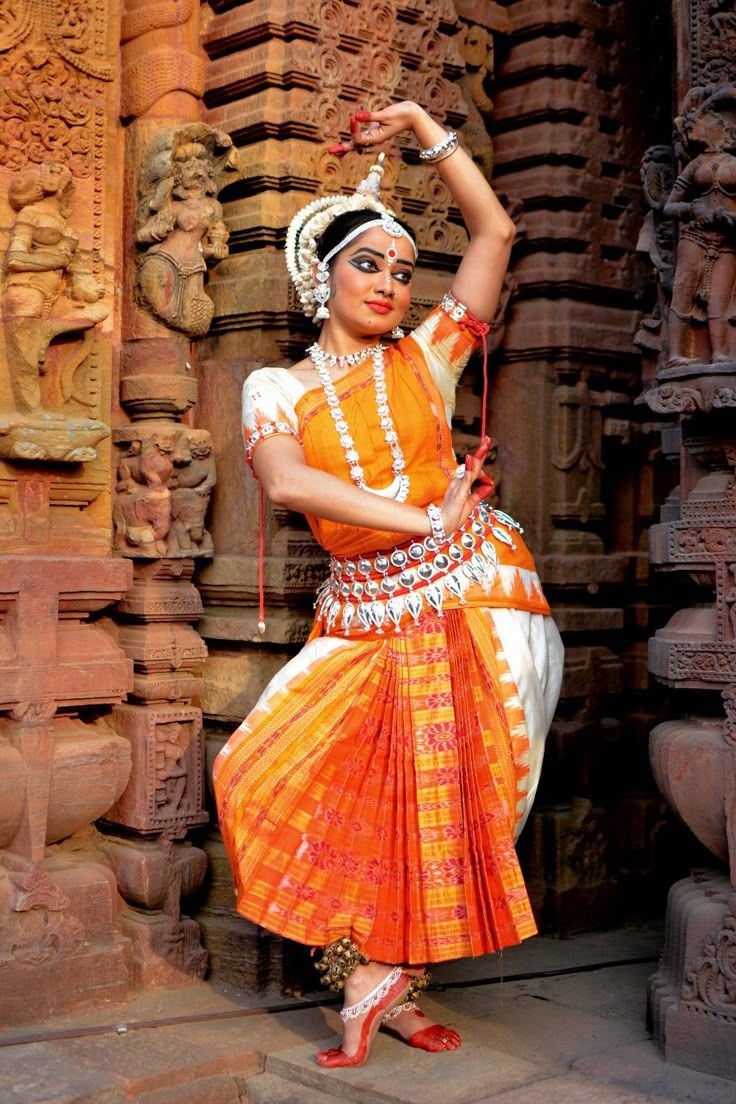 736x1104 Odissi Dancer Shatabdi Mallik