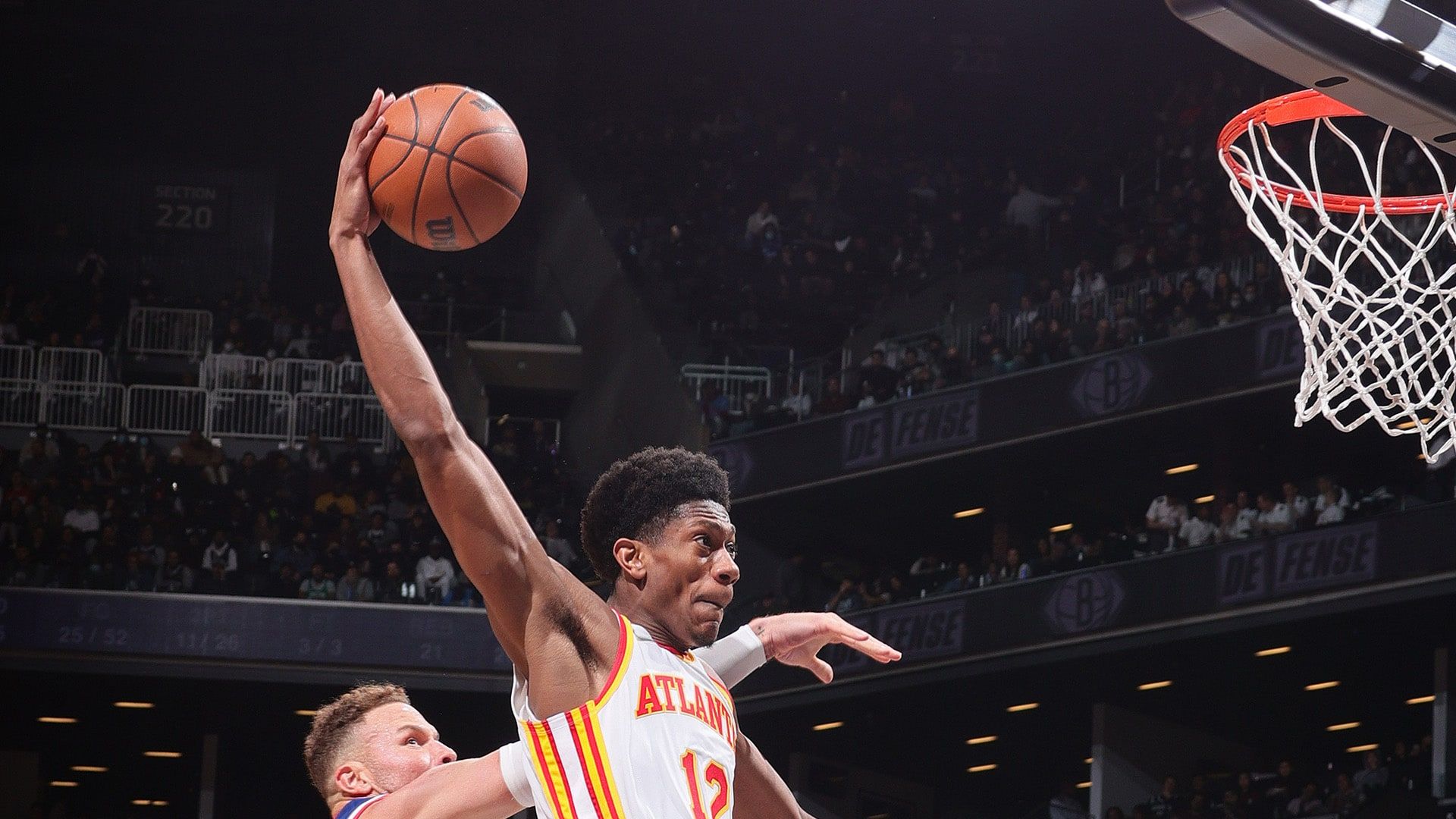 1920x1080 De'Andre Hunter crosses Blake Griffin then drops the hammer