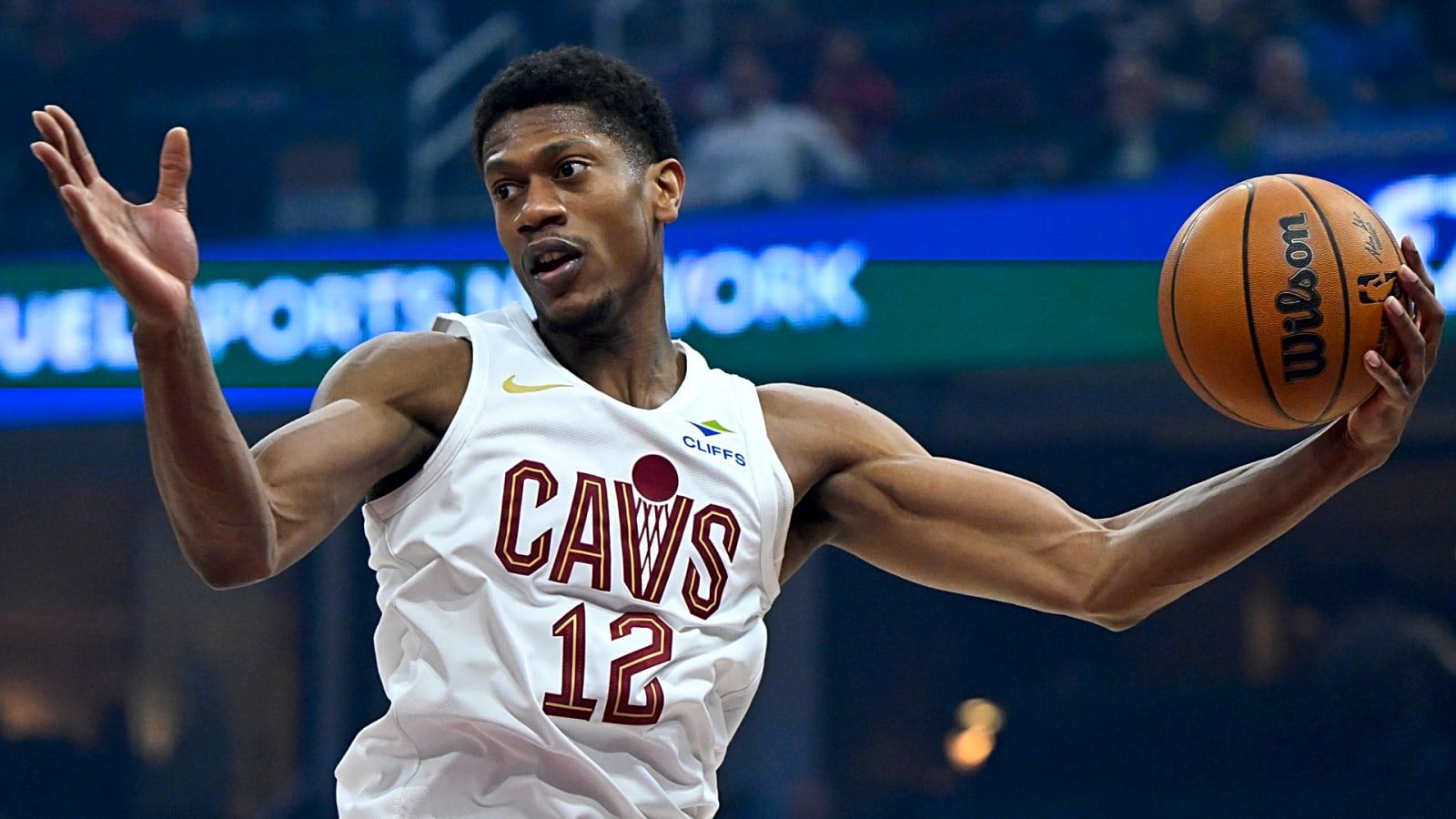1600x900 Cavaliers agree to surprisingly trade De'Andre Hunter to Kings