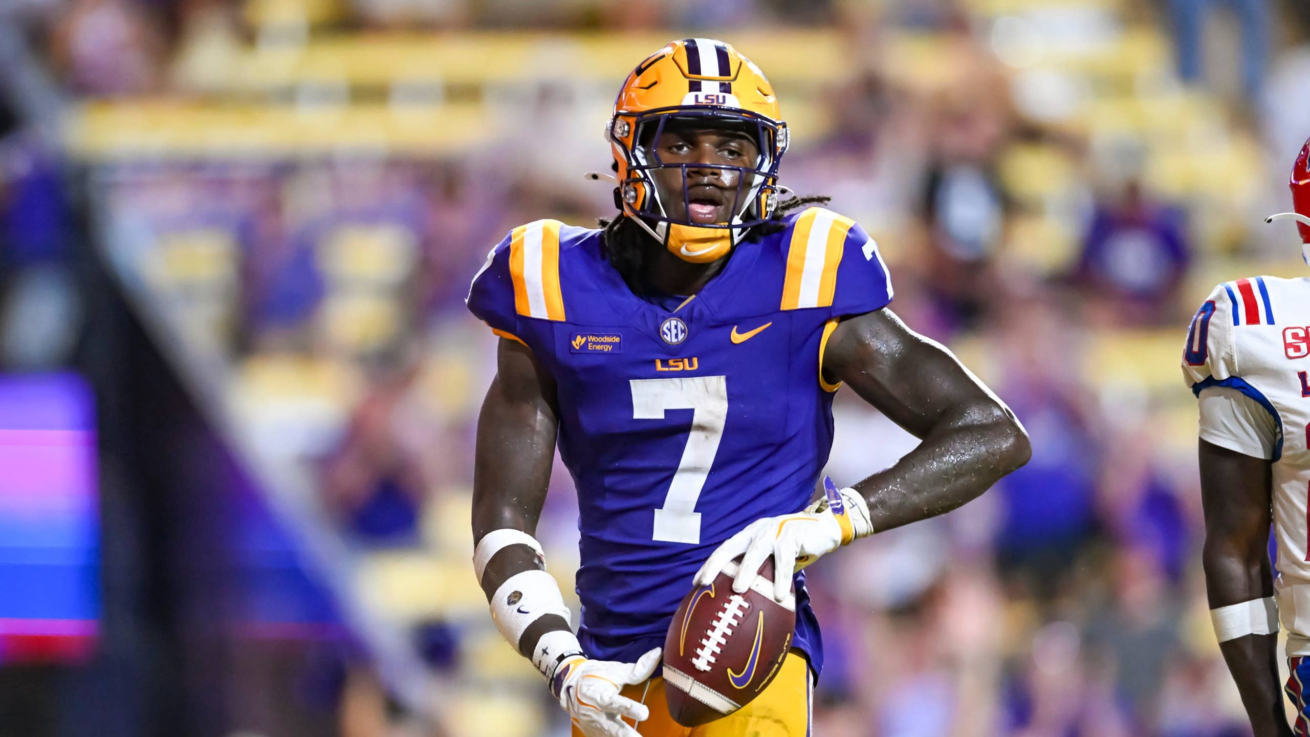 2560x1440 LSU Gets Trey'Dez Green News After Injury at Ole Miss