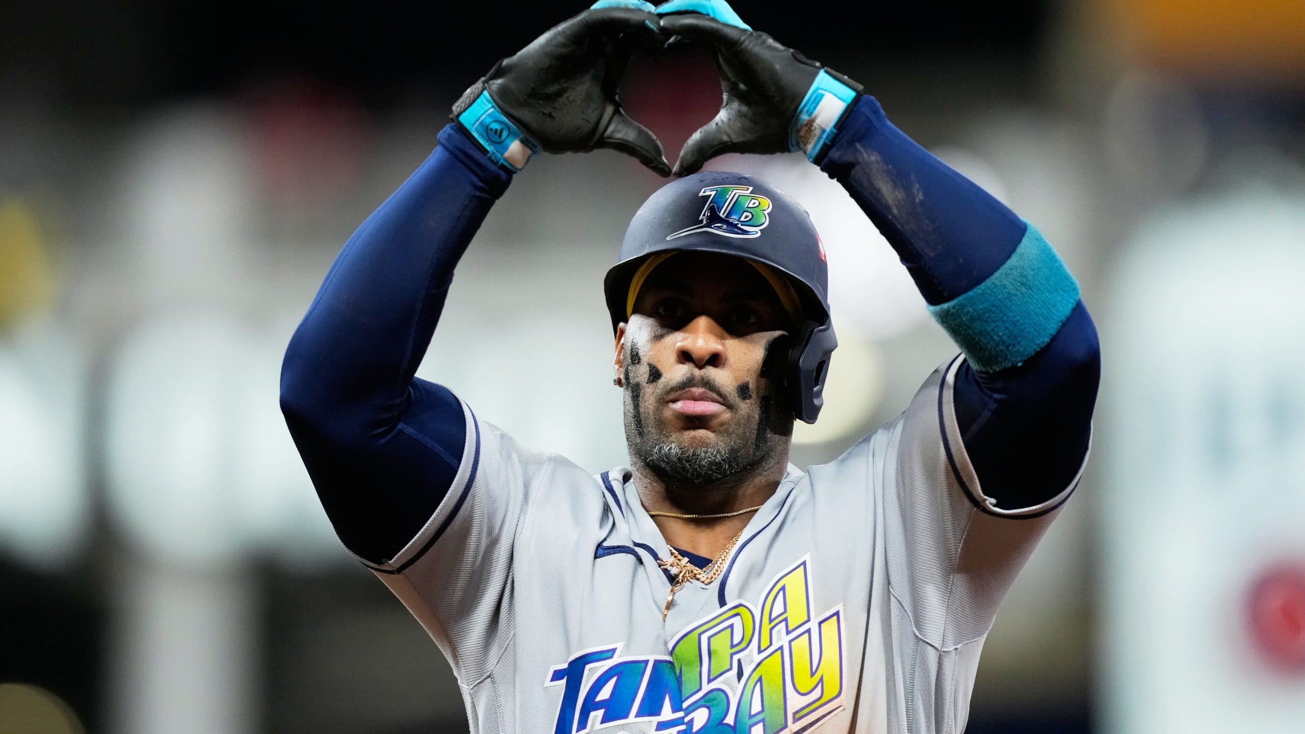2560x1440 Yandy Díaz is having an October to remember