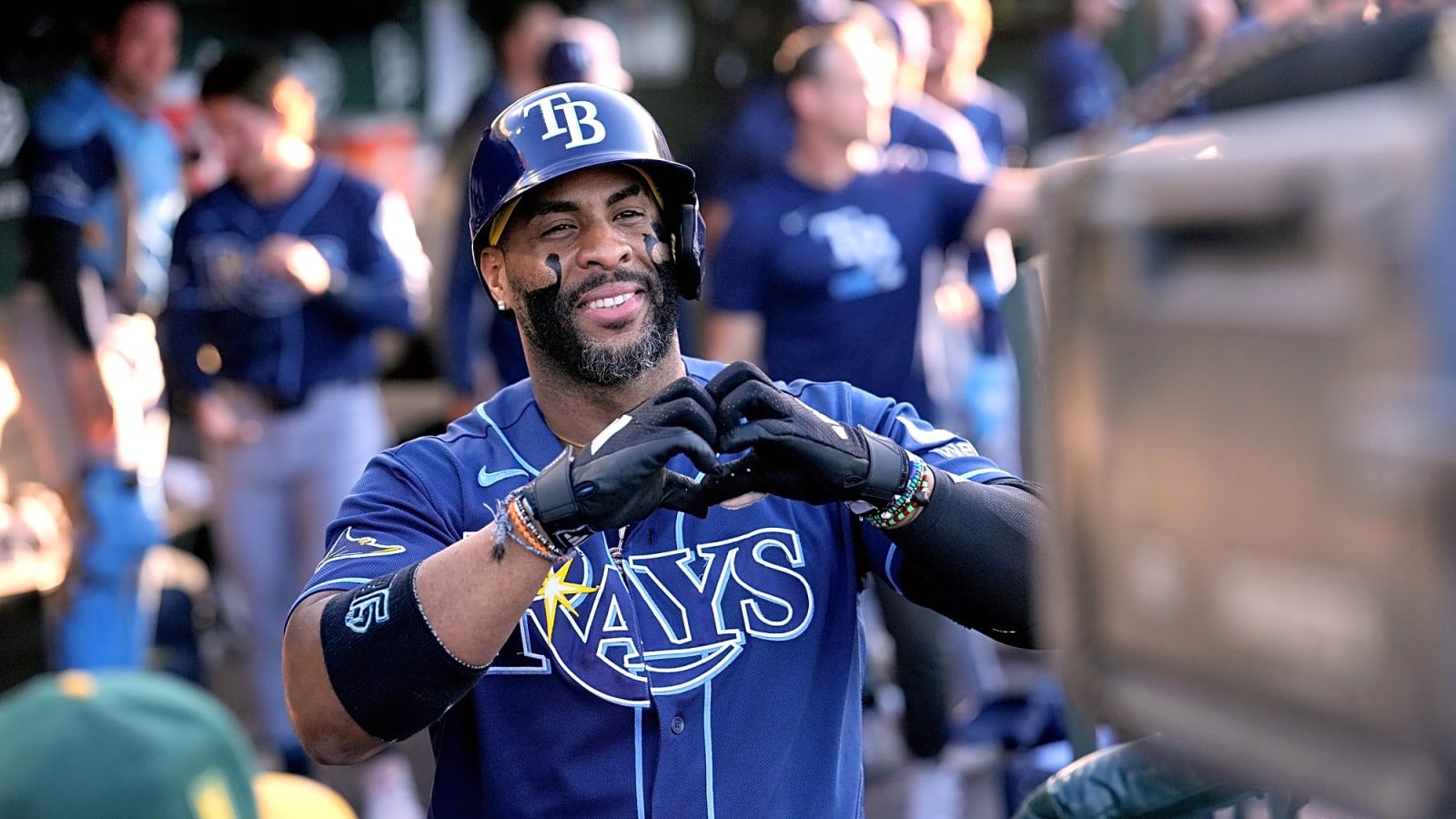 1600x900 Yandy Díaz Reaches Vesting Option Threshold