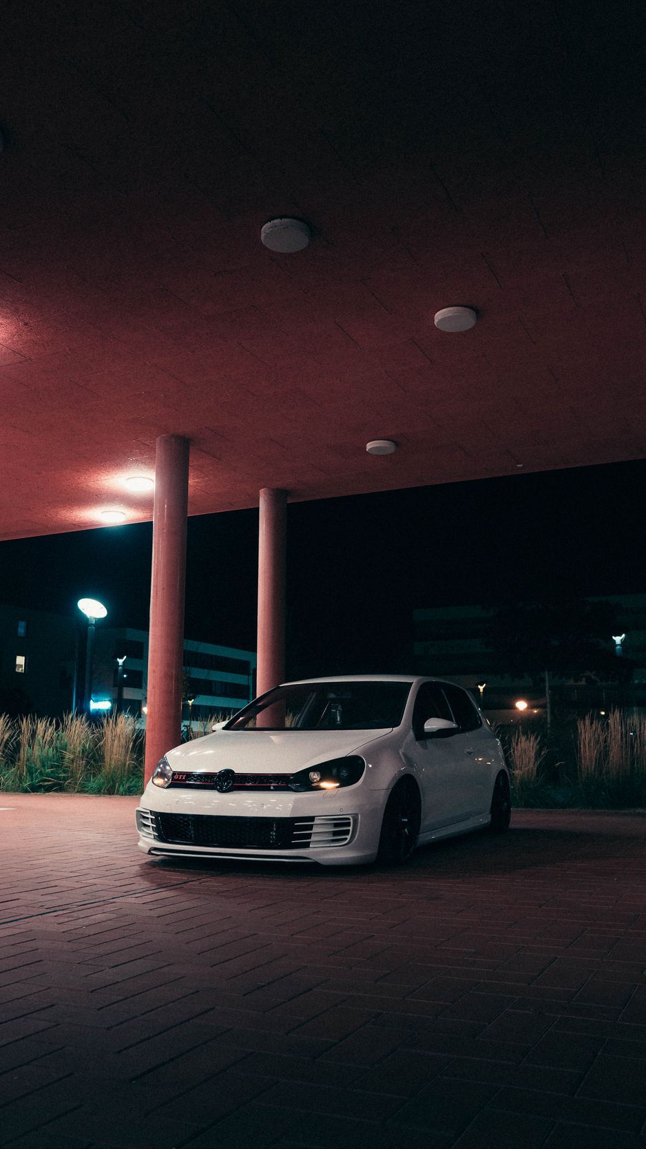938x1668 Golf Gti iPhone Wallpaper