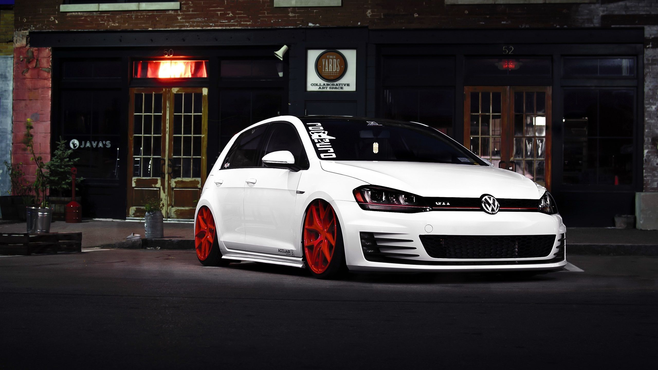 2560x1440 Wallpaper Volkswagen golf GTI car front view 2560x1600 Picture, Image