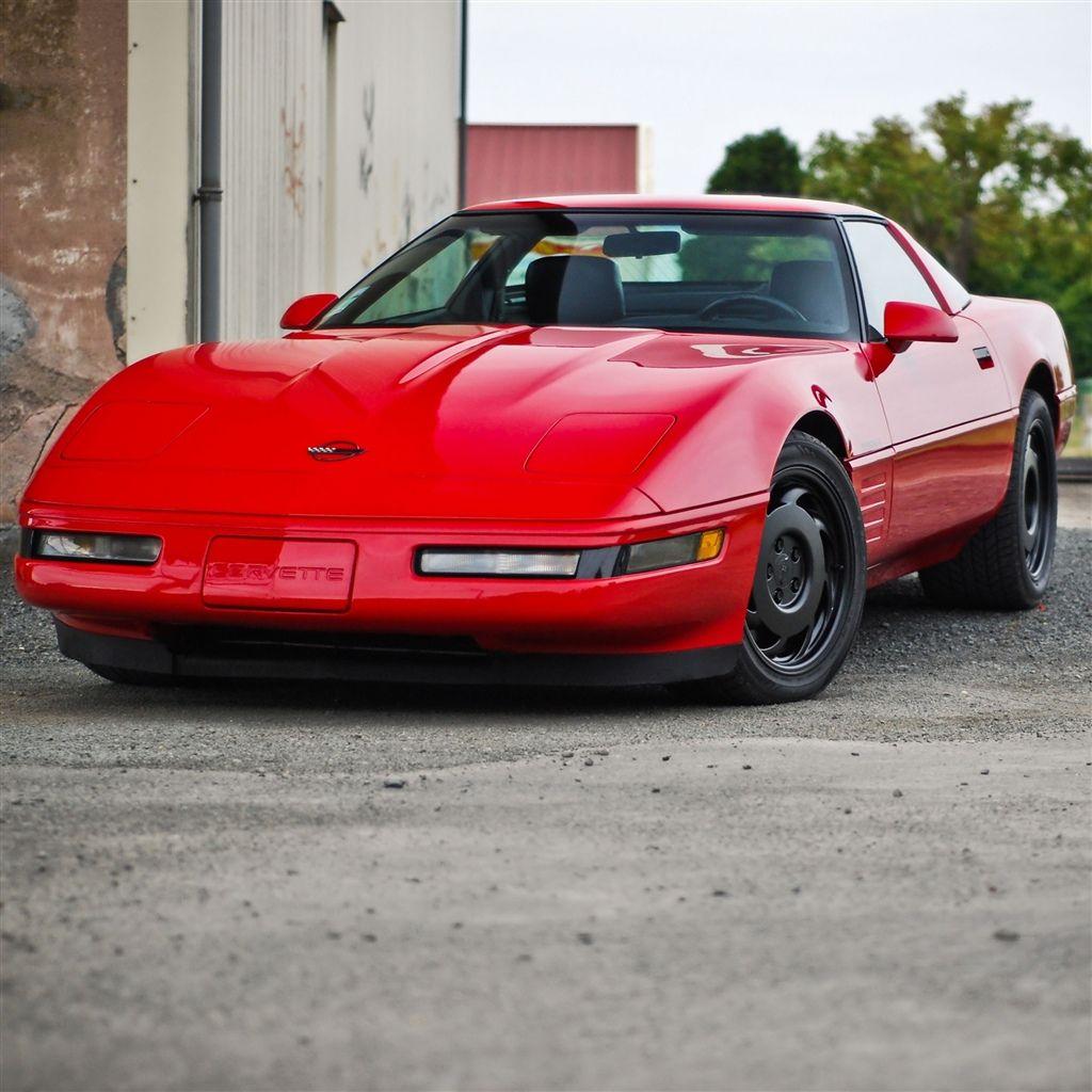 1024x1024 Red Corvette iPhone Wallpaper .