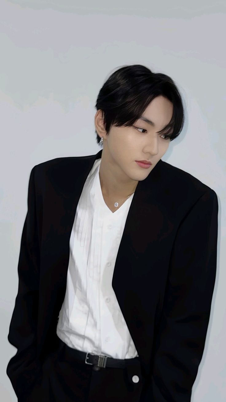 736x1308 jungwon