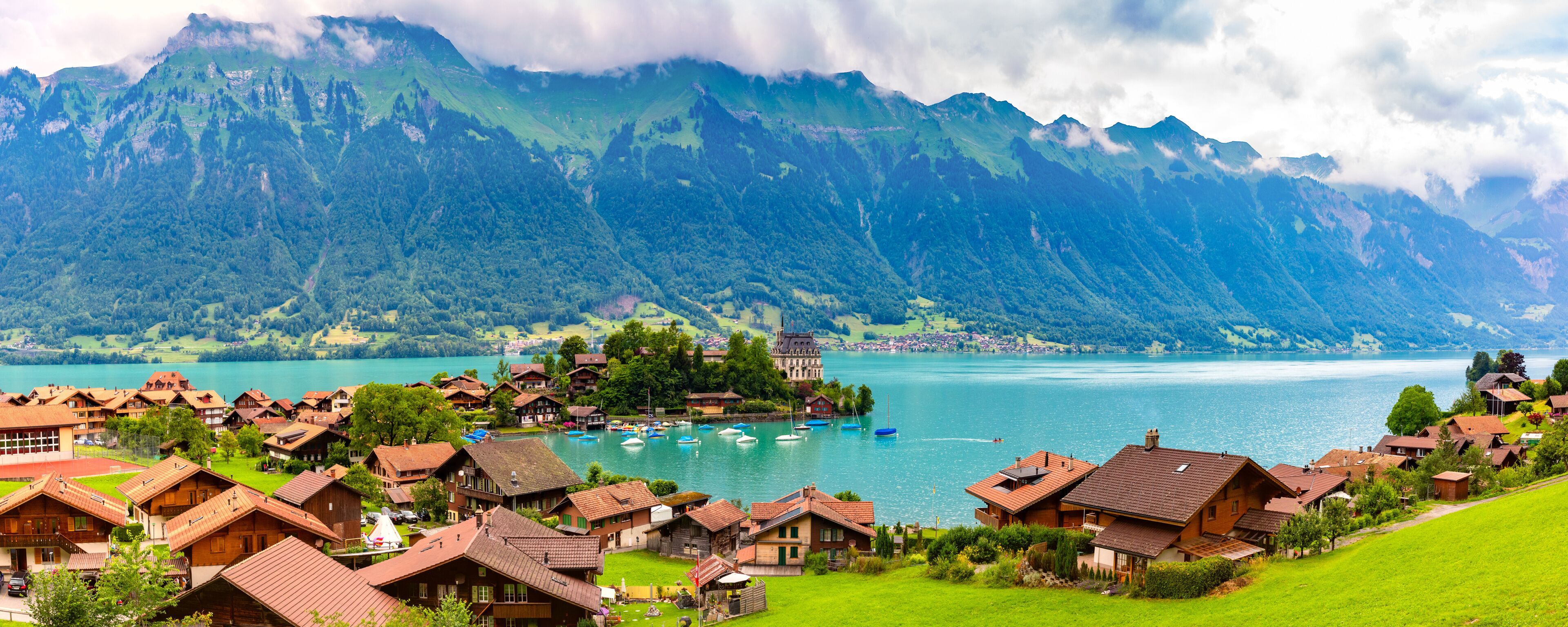 3840x1536 Lake Brienz Tours