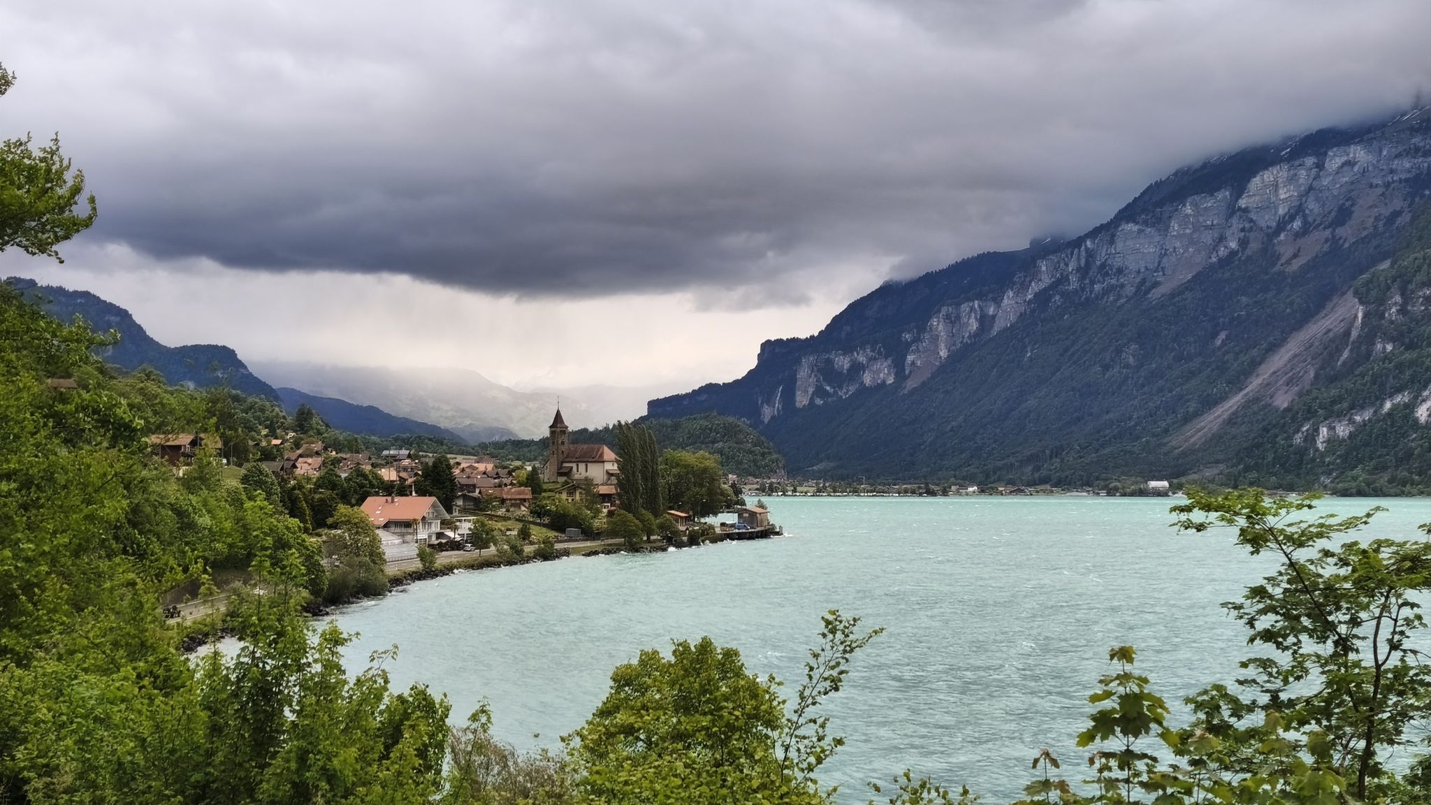 2048x1152 Lake Brienz