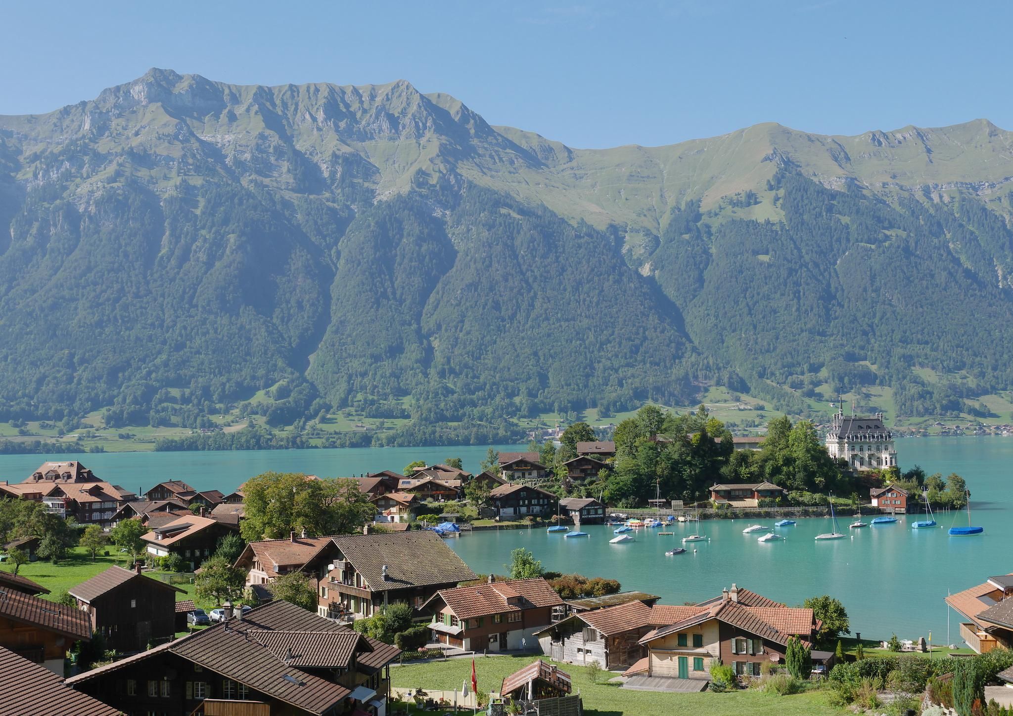 2048x1449 View of Lake Brienz