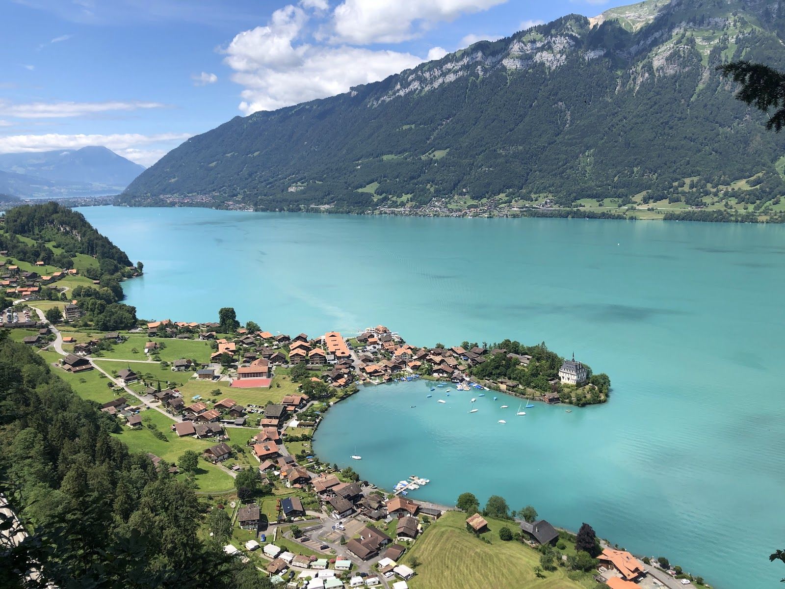 1600x1200 Lake Brienz