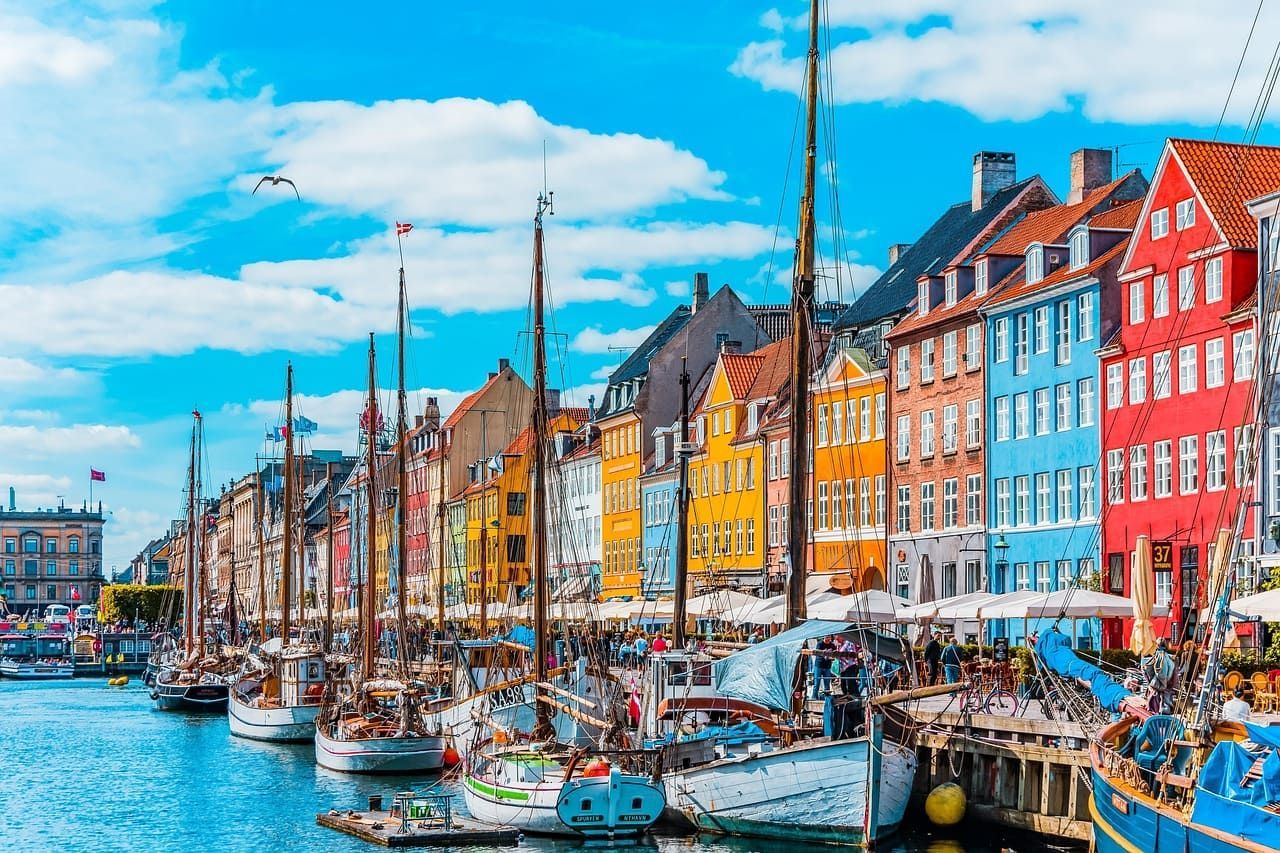 1280x853 Viewpoint on Nyhavn, Copenhagen: history and visit