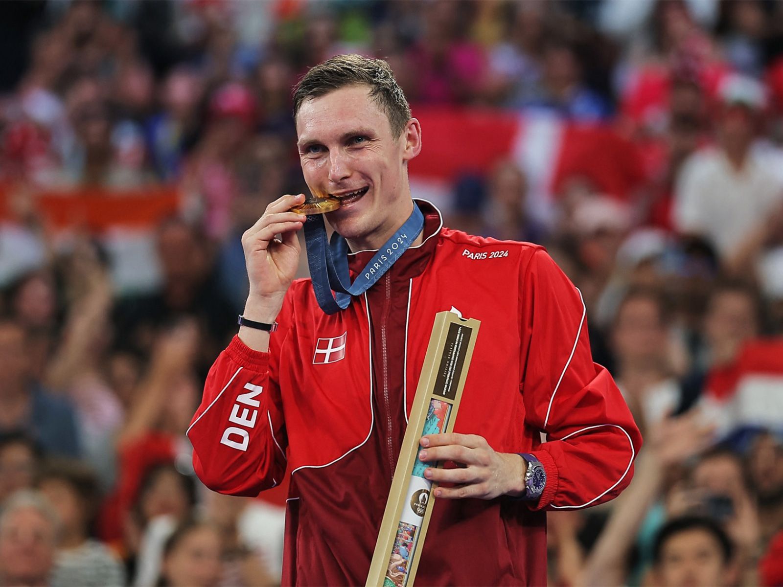1600x1200 Two Time Olympic Champion Viktor Axelsen Announces Retirement From Professional Badminton