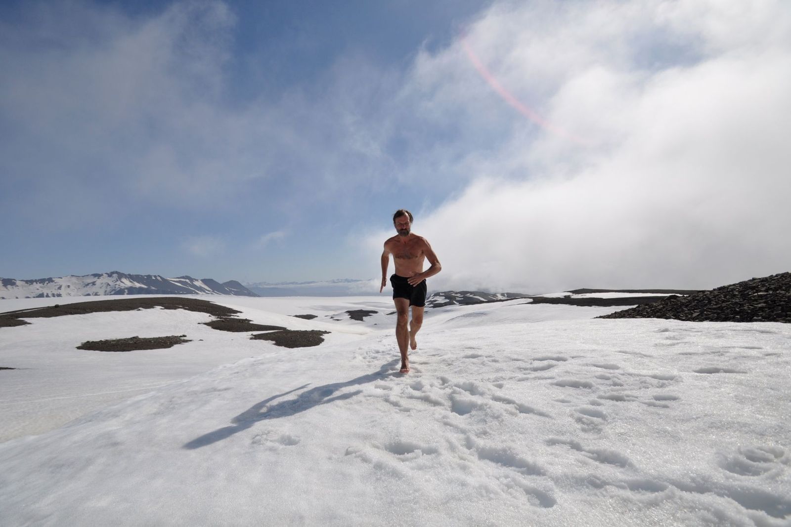 1600x1067 How to build your immune system with Wim Hof methods
