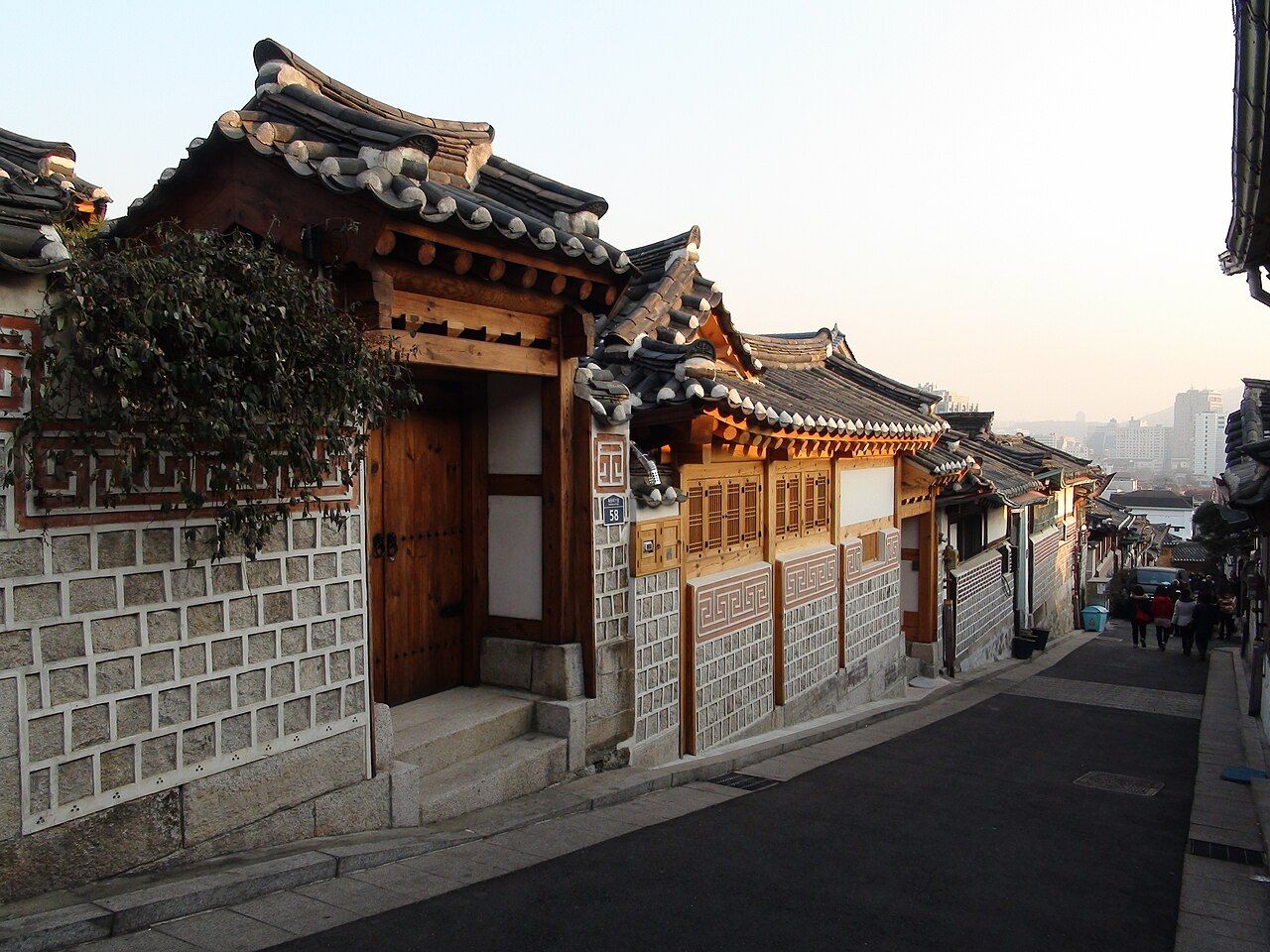 1280x960 Area west of Bukchon Hanok Village
