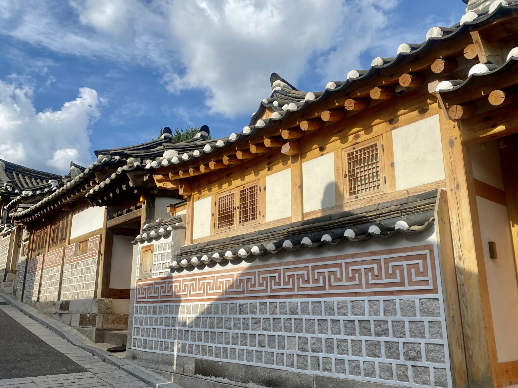 2048x1536 Bukchon Hanok Village. Guide To Best Views, Best Teahouse, & Best Places • Gorgeous Unknown