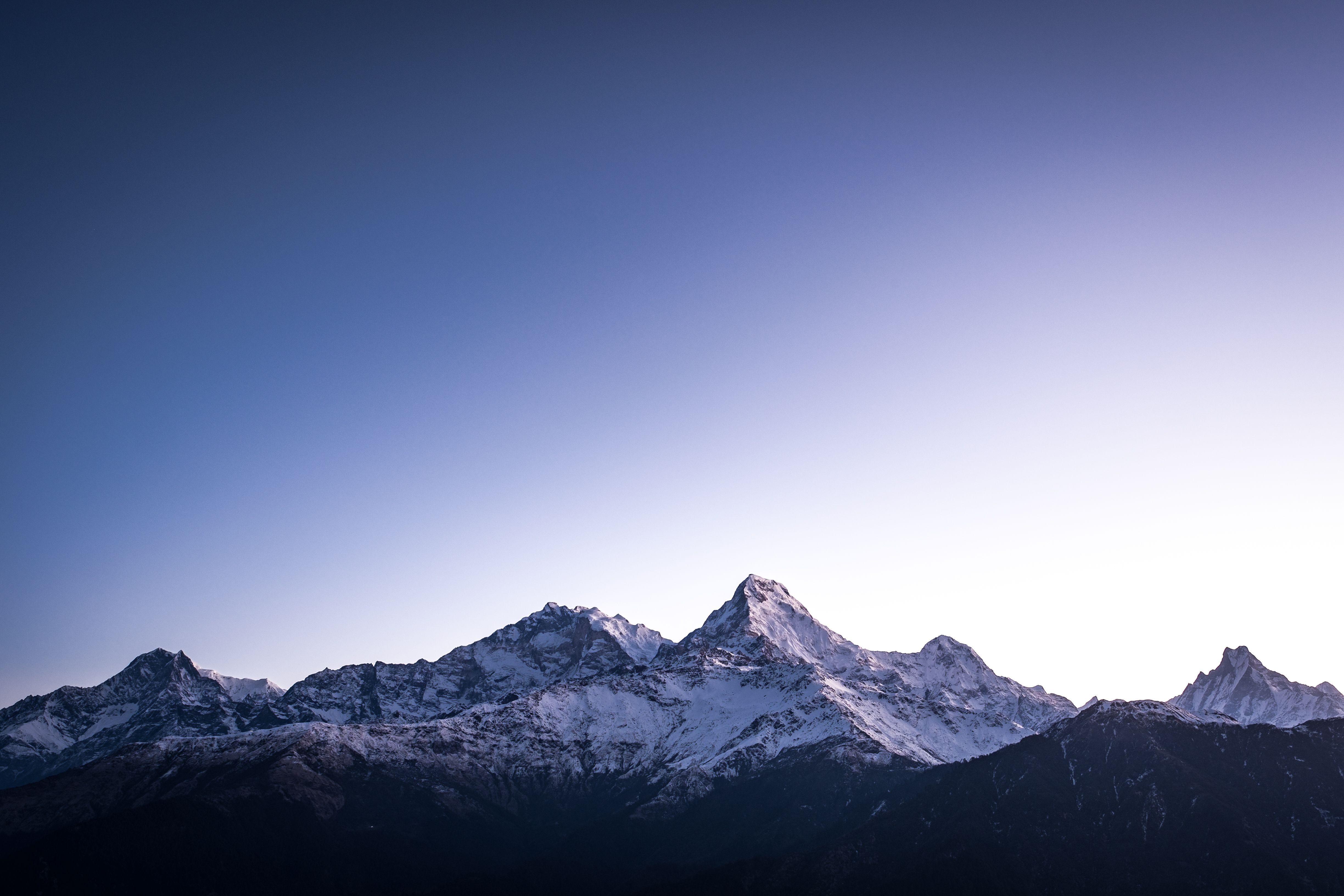 4896x3264 Mountain Majesty