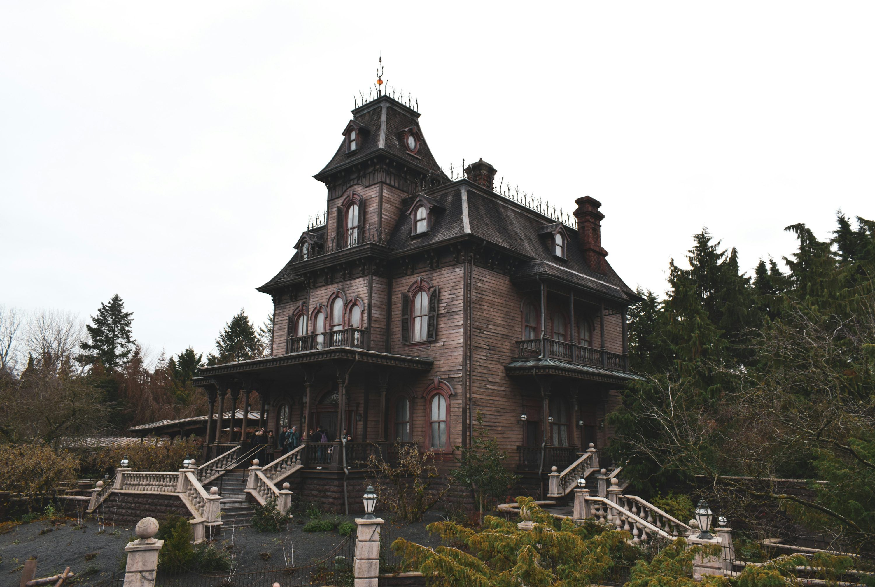 3000x2013 Gothic Mansion Picture. Download Free Image